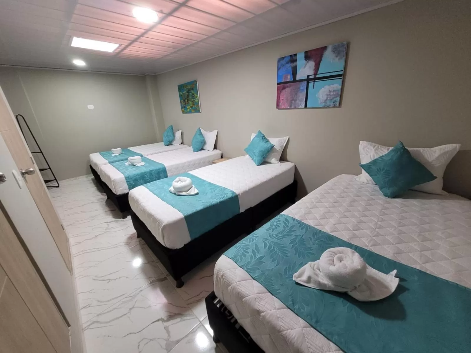 Bedroom, Bed in HOTEL LUXEM