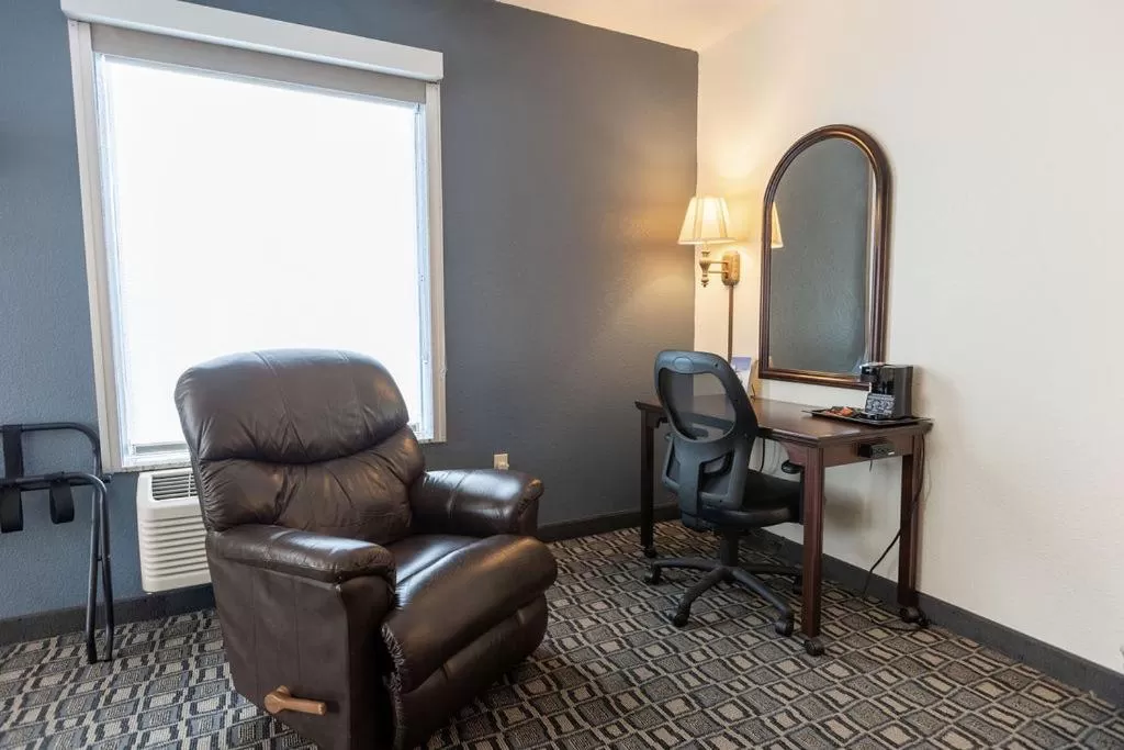 Seating area in Savannah House Hotel