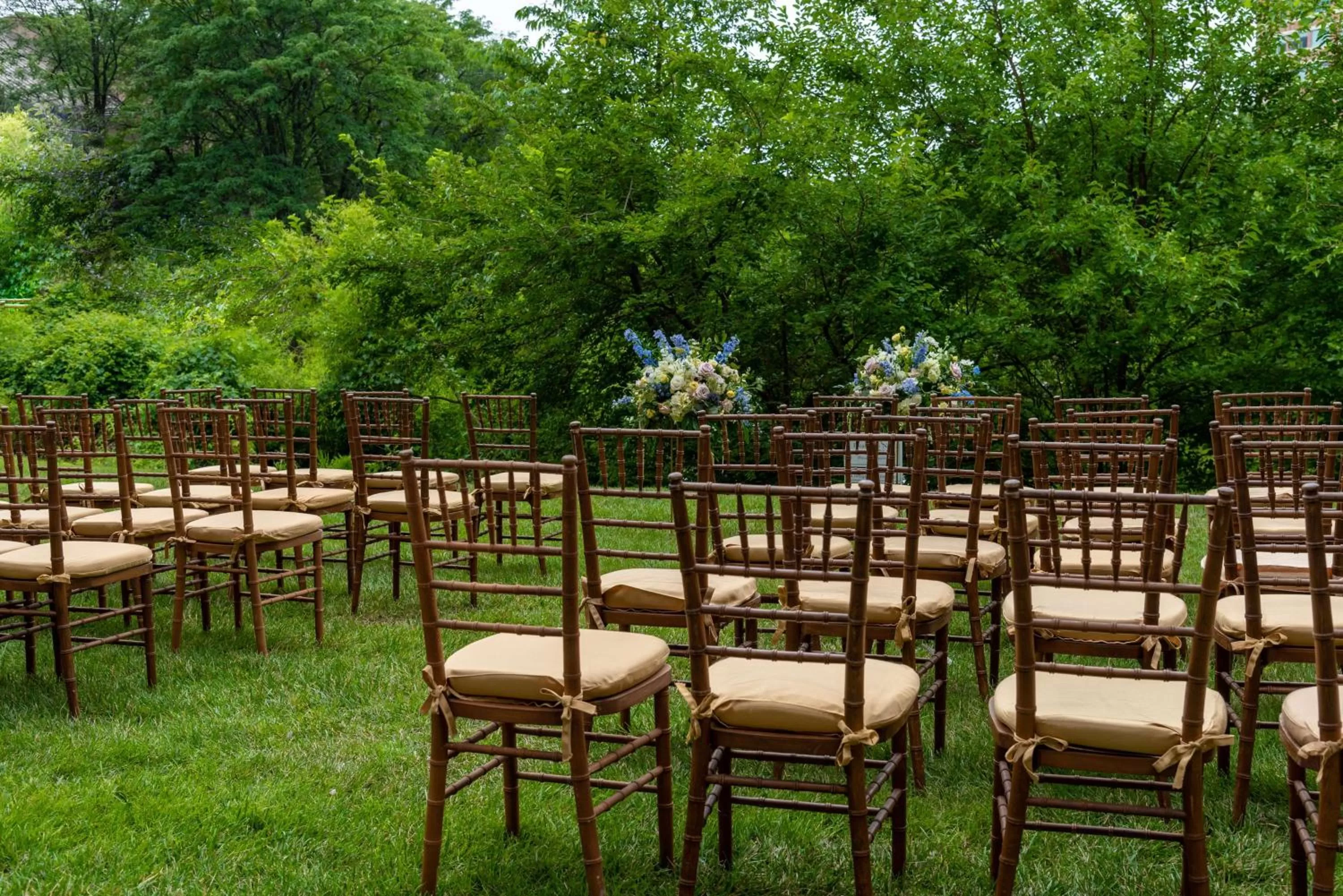 Garden in Hilton Alexandria Mark Center