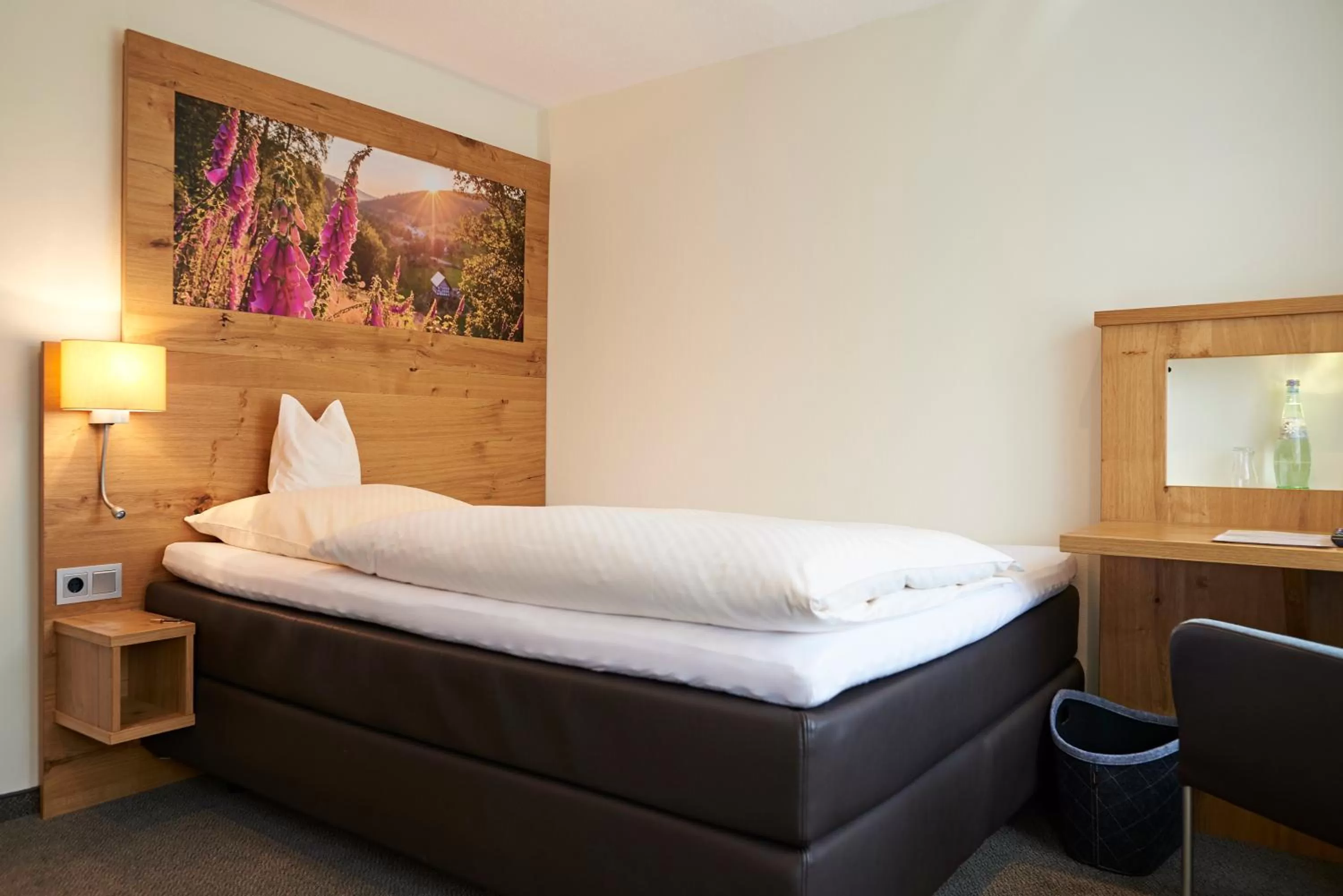 Photo of the whole room, Bed in Esloher Brauhaus