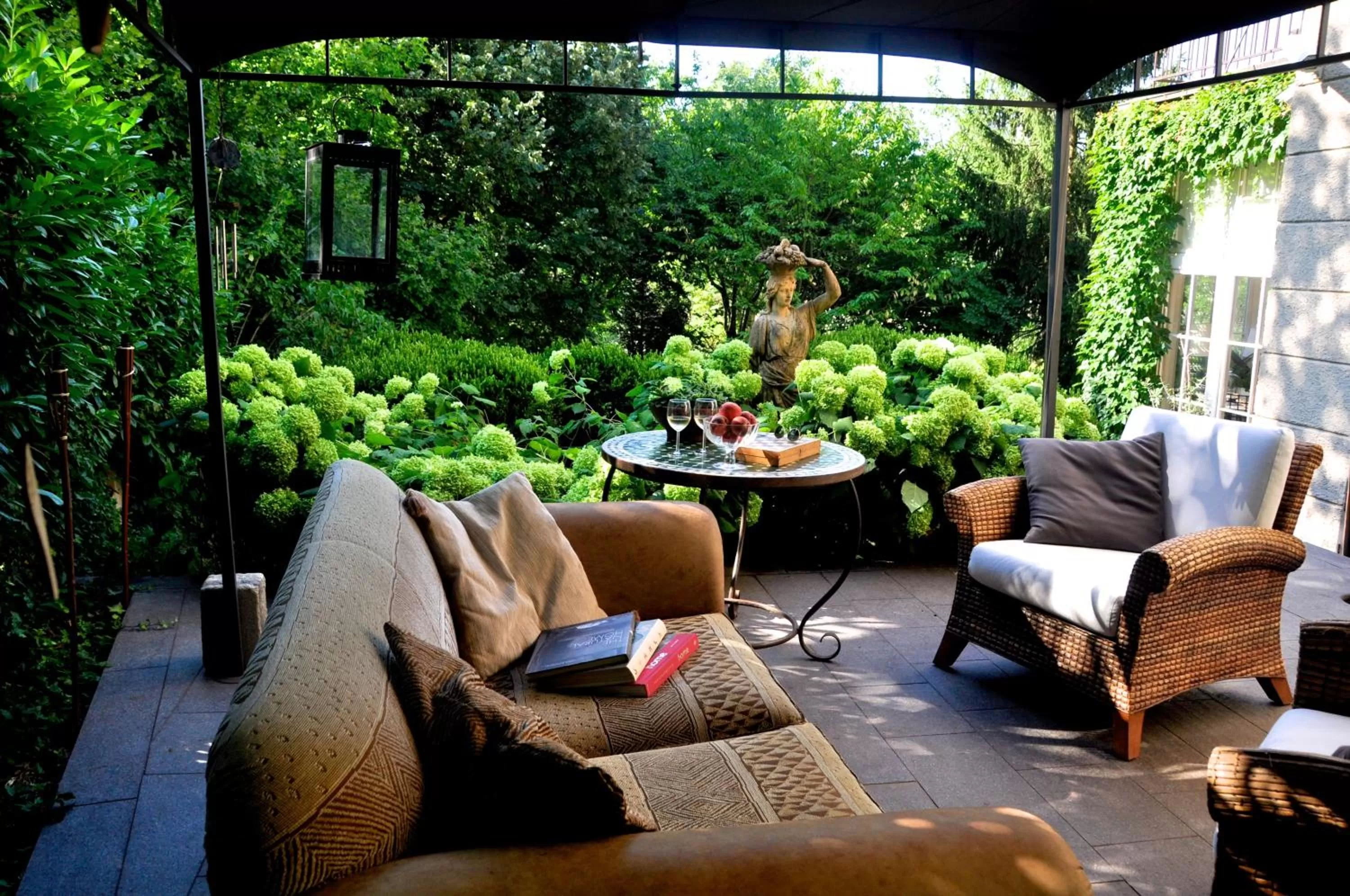 Garden in Embassy Row BnB