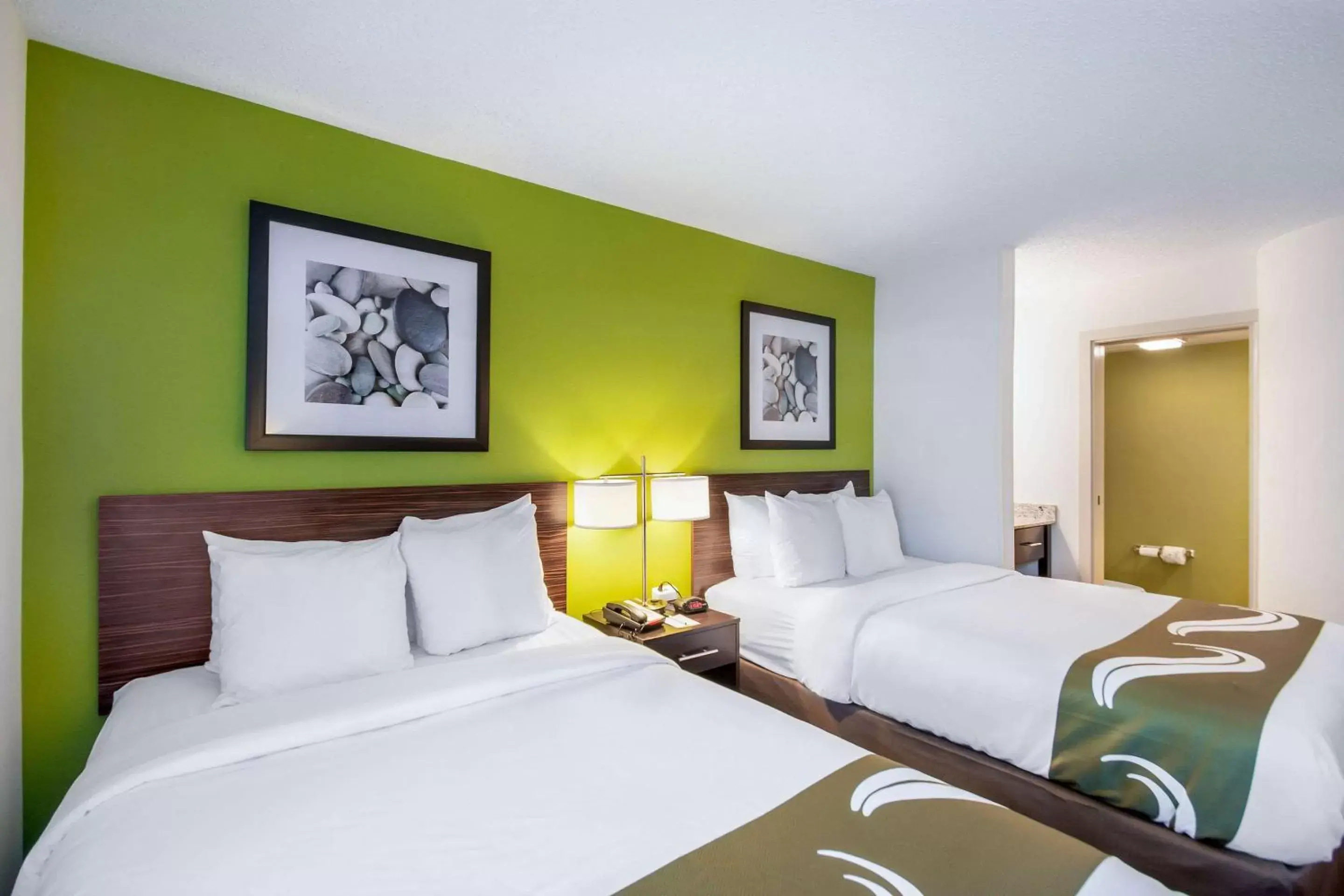 Double Room with Two Double Beds - Non-Smoking in Quality Inn Grasonville near Kent Island Double Room with Two Double Beds - Non-Smoking in Quality Inn Grasonville near Kent Island