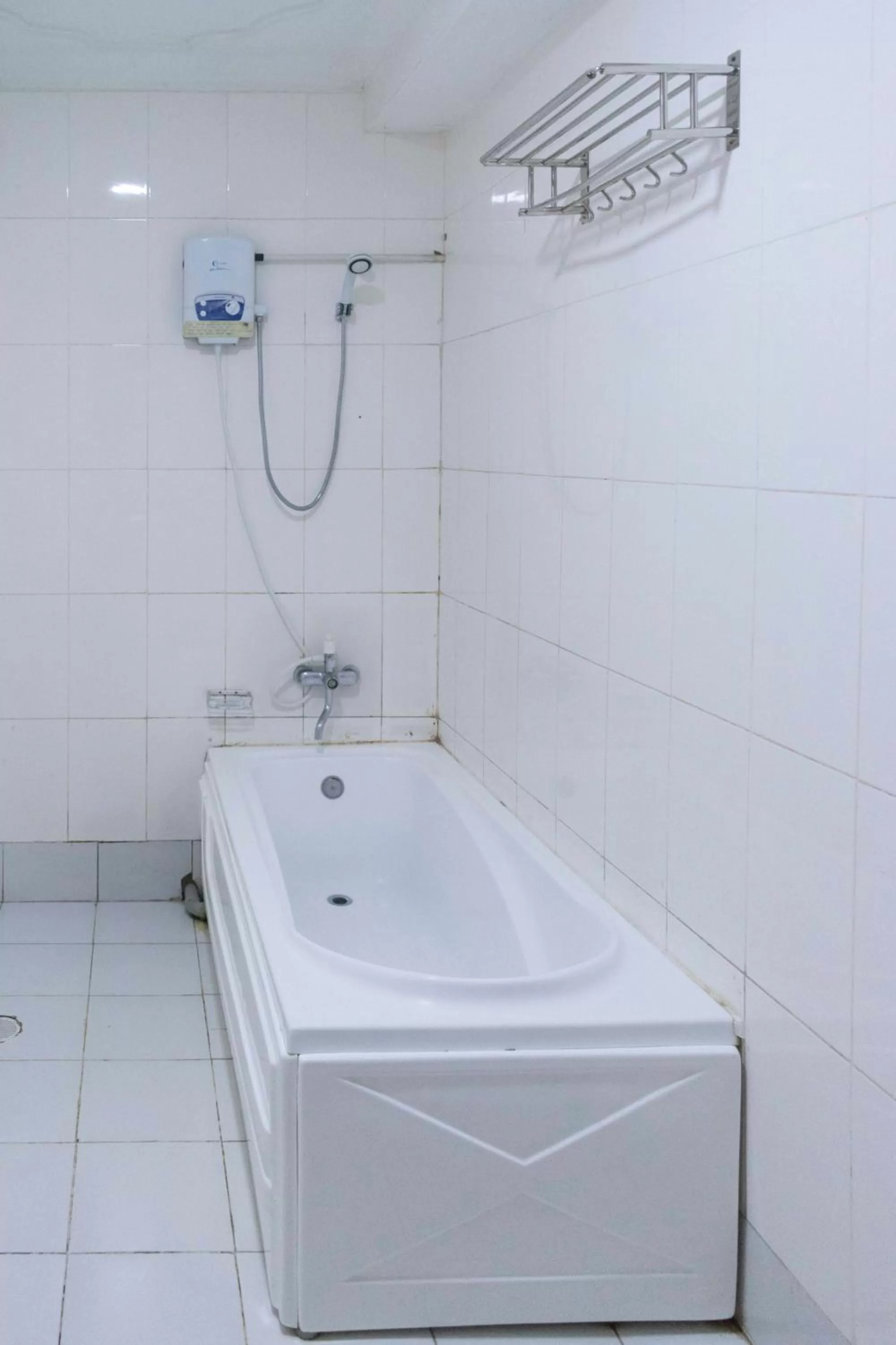 Shower in Sunrise Hotel Kampala