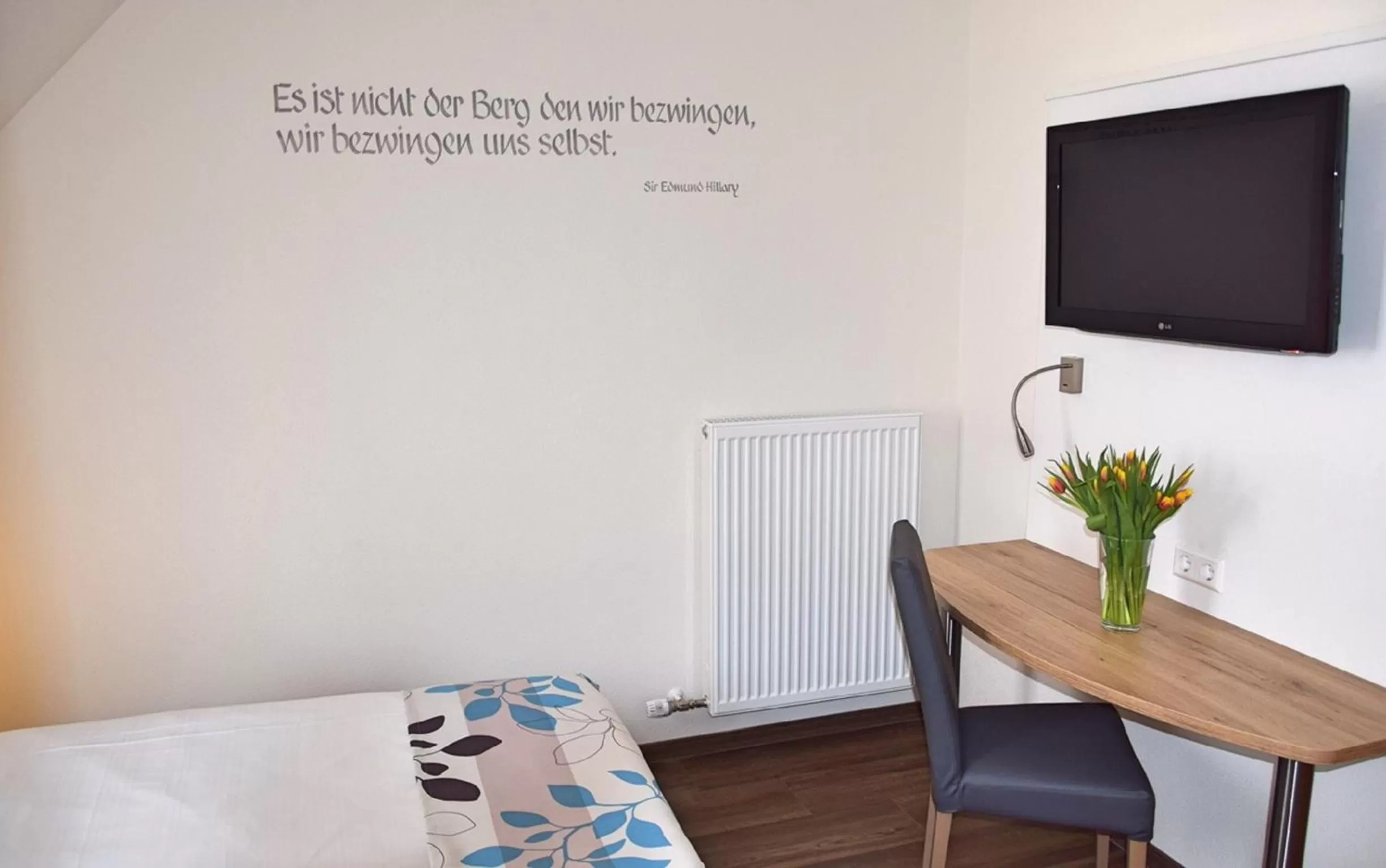 Bedroom in Cafe-Hotel Altreuter