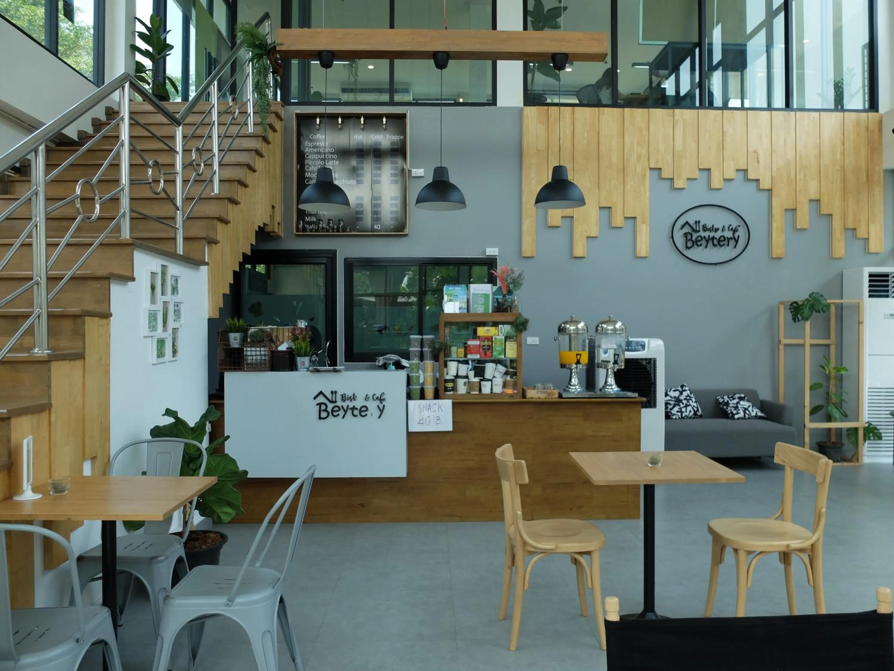 Restaurant/places to eat in Bed in Beyt Boutique Hotel