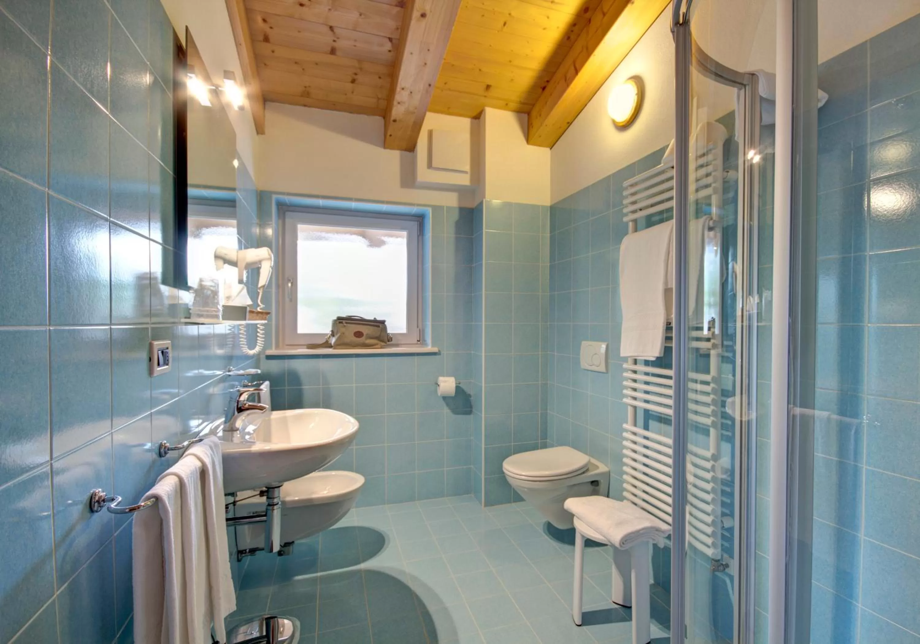 Bathroom in Hotel Des Alpes