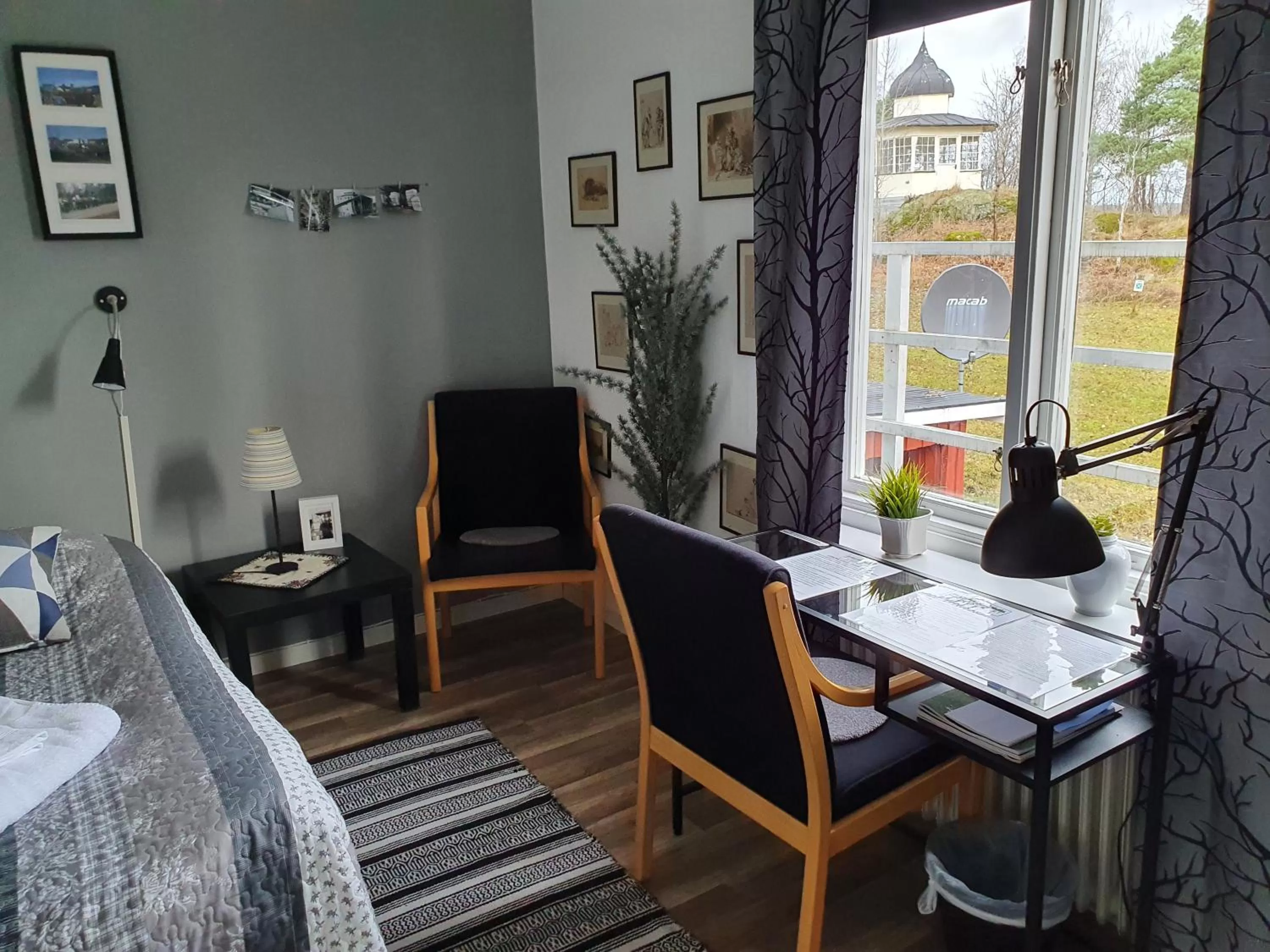 Photo of the whole room, Bed in Brukshotellet Skinnsberg