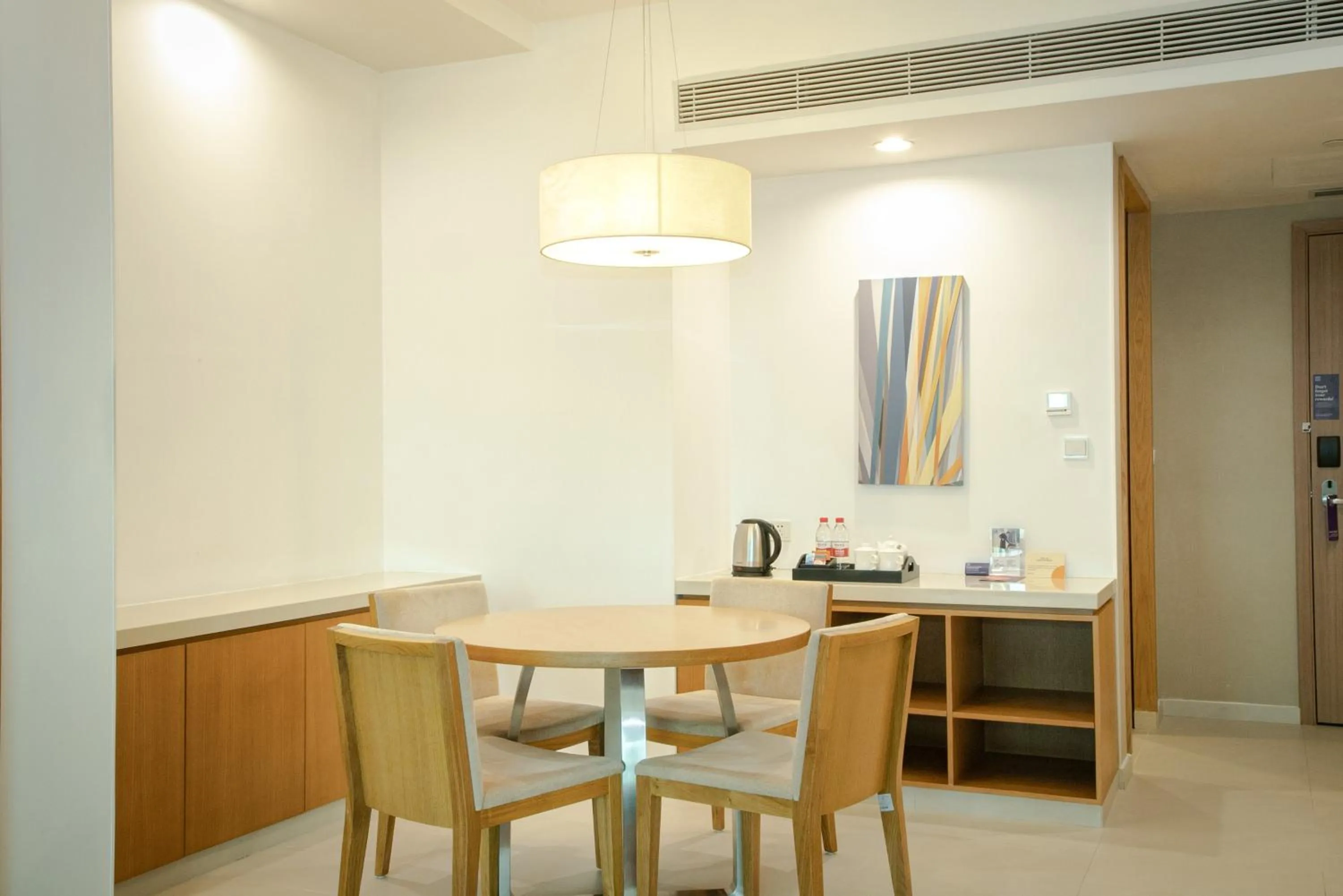 Seating area in Hyatt Place Shenzhen Airport