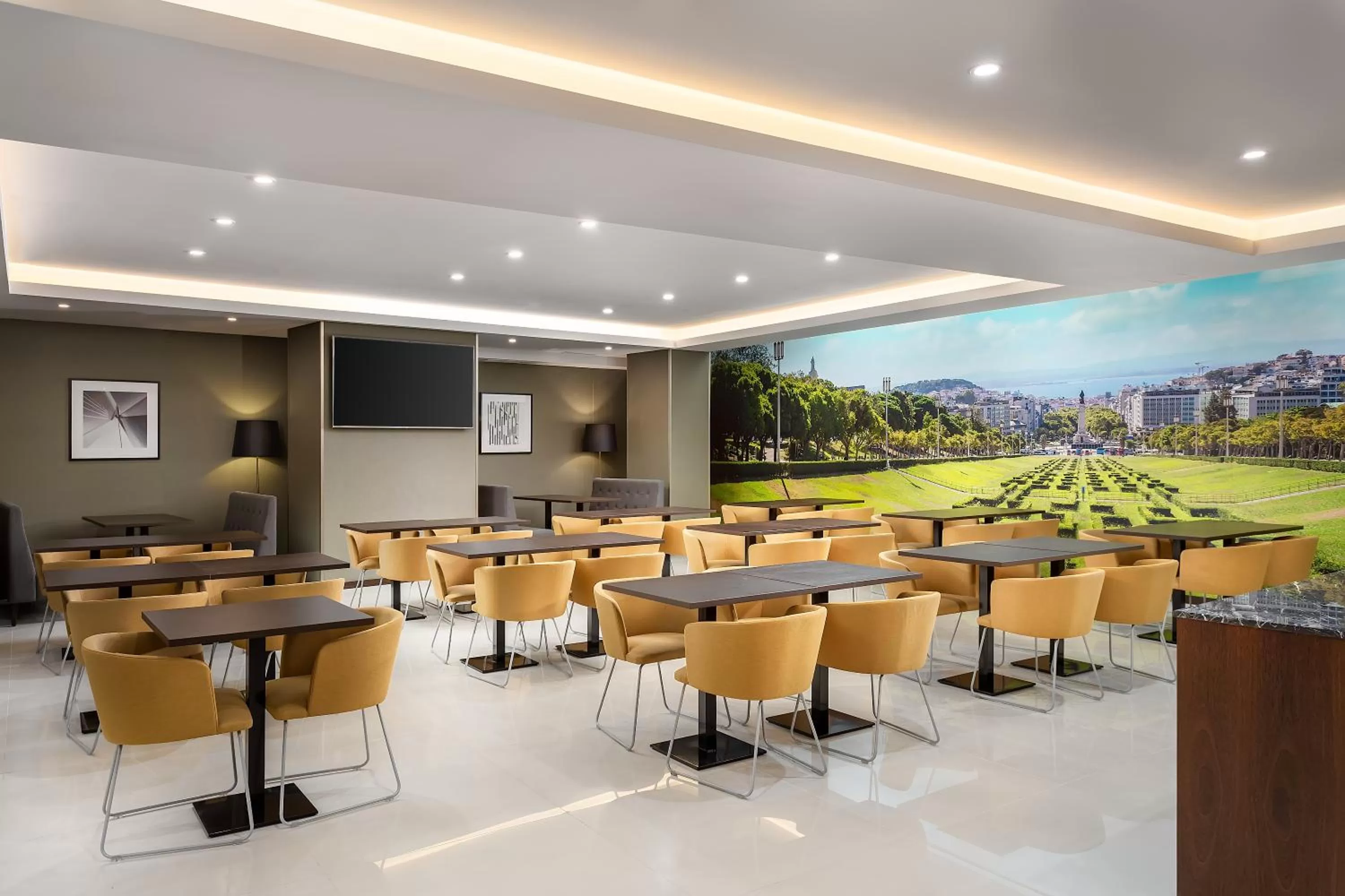 Empire Marquês Hotel