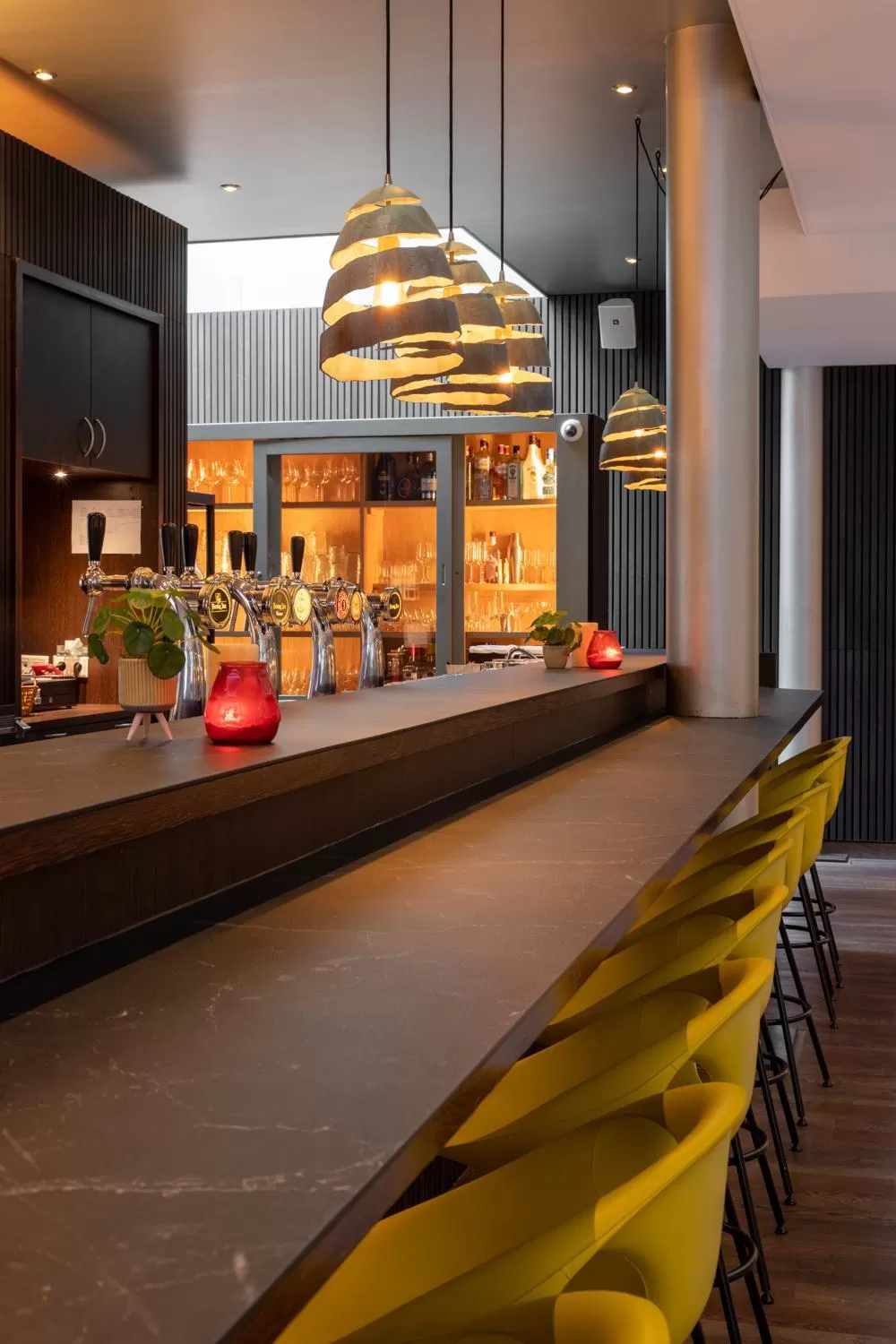 Restaurant/places to eat in Hotel Mitland