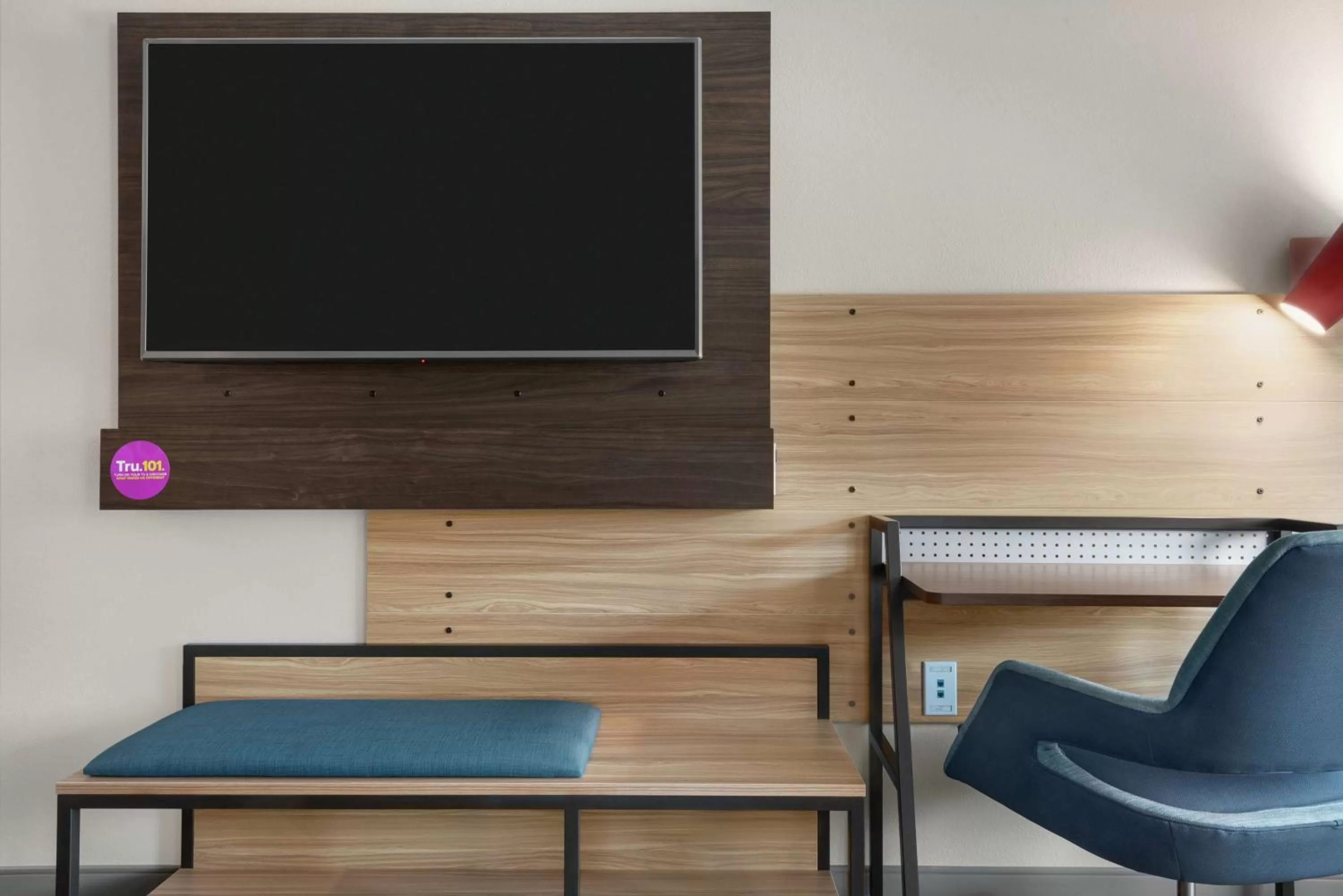 Bedroom in Tru By Hilton Duluth Mall Area