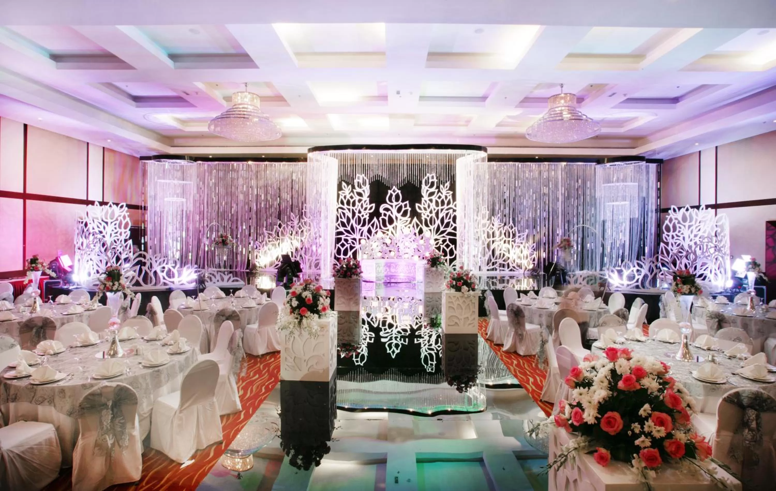 Banquet/Function facilities in Ramada Hotel & Suites by Wyndham Ajman