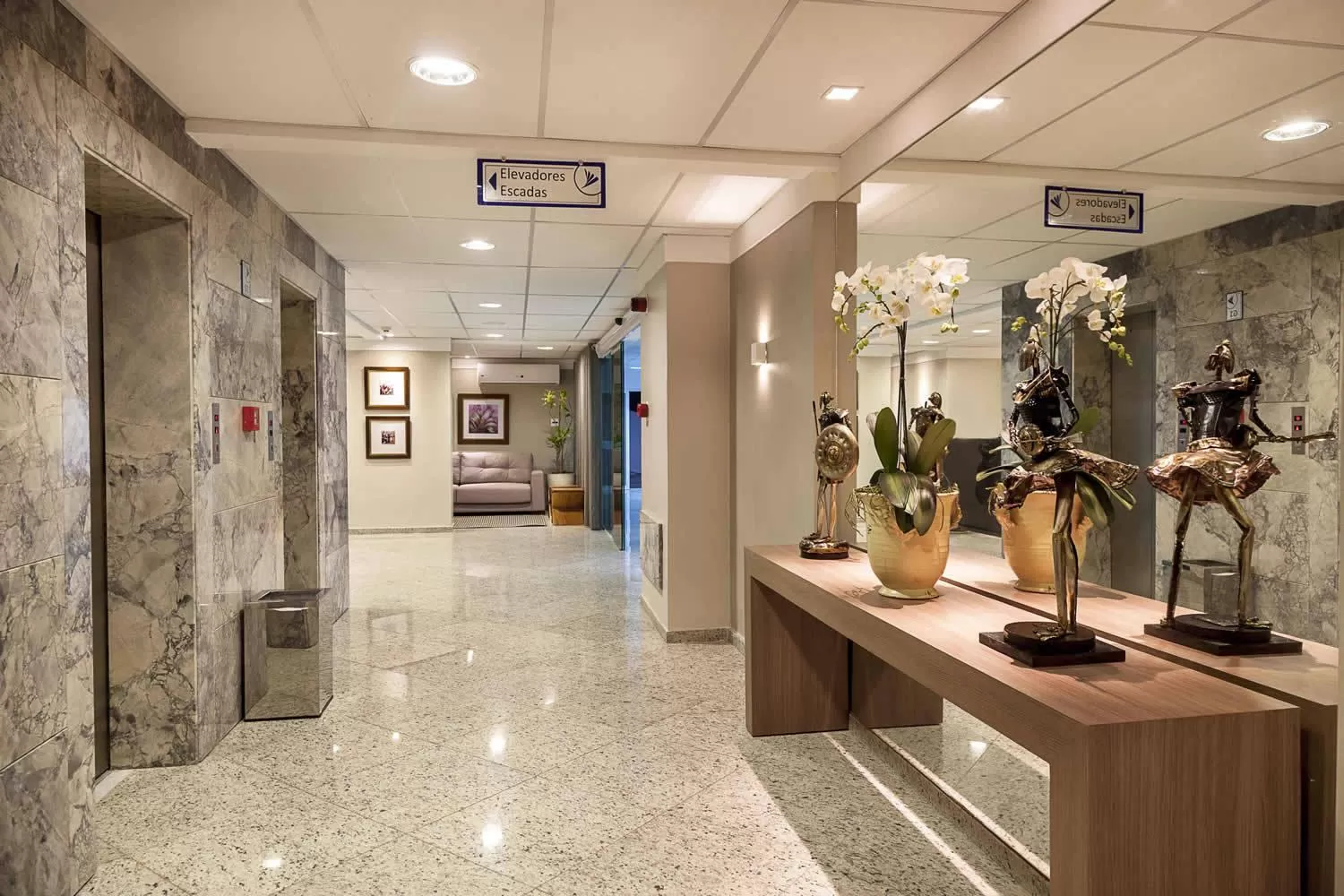 Decorative detail in Atmosfera Hotel