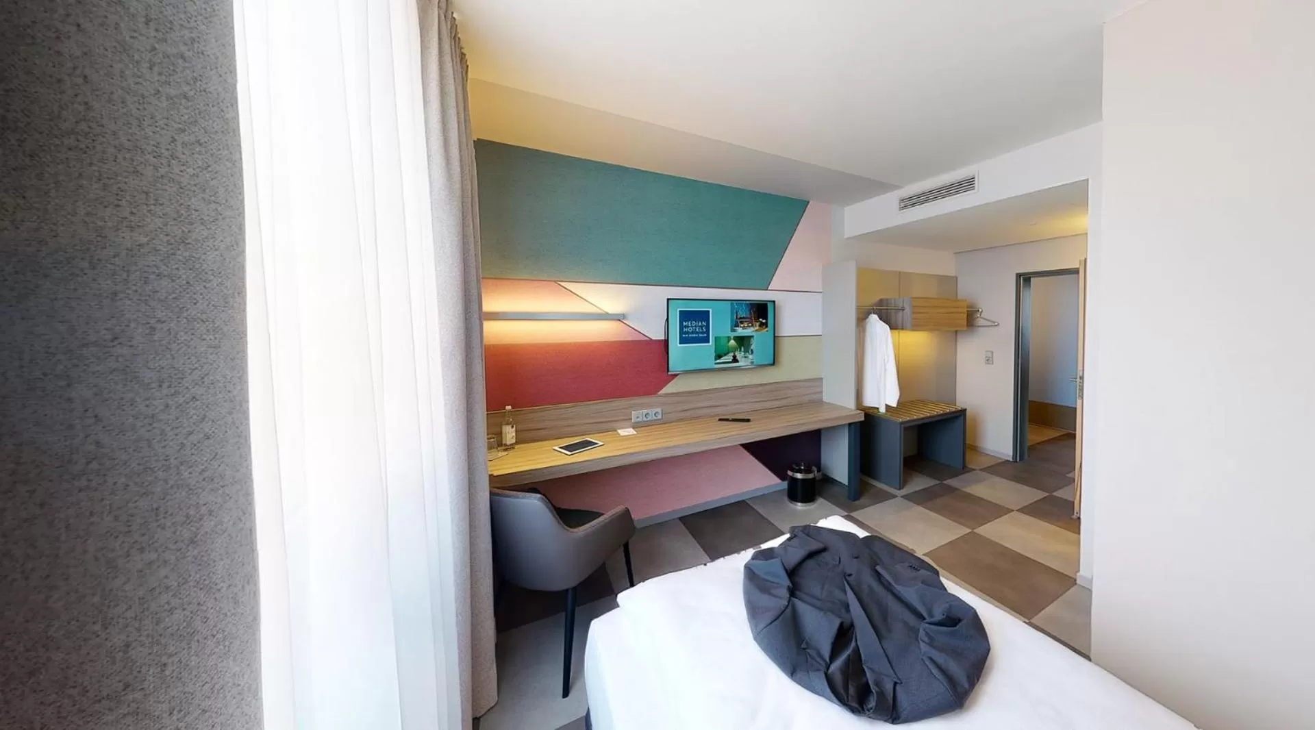 Photo of the whole room, Bed in Median Hotel Hannover Lehrte