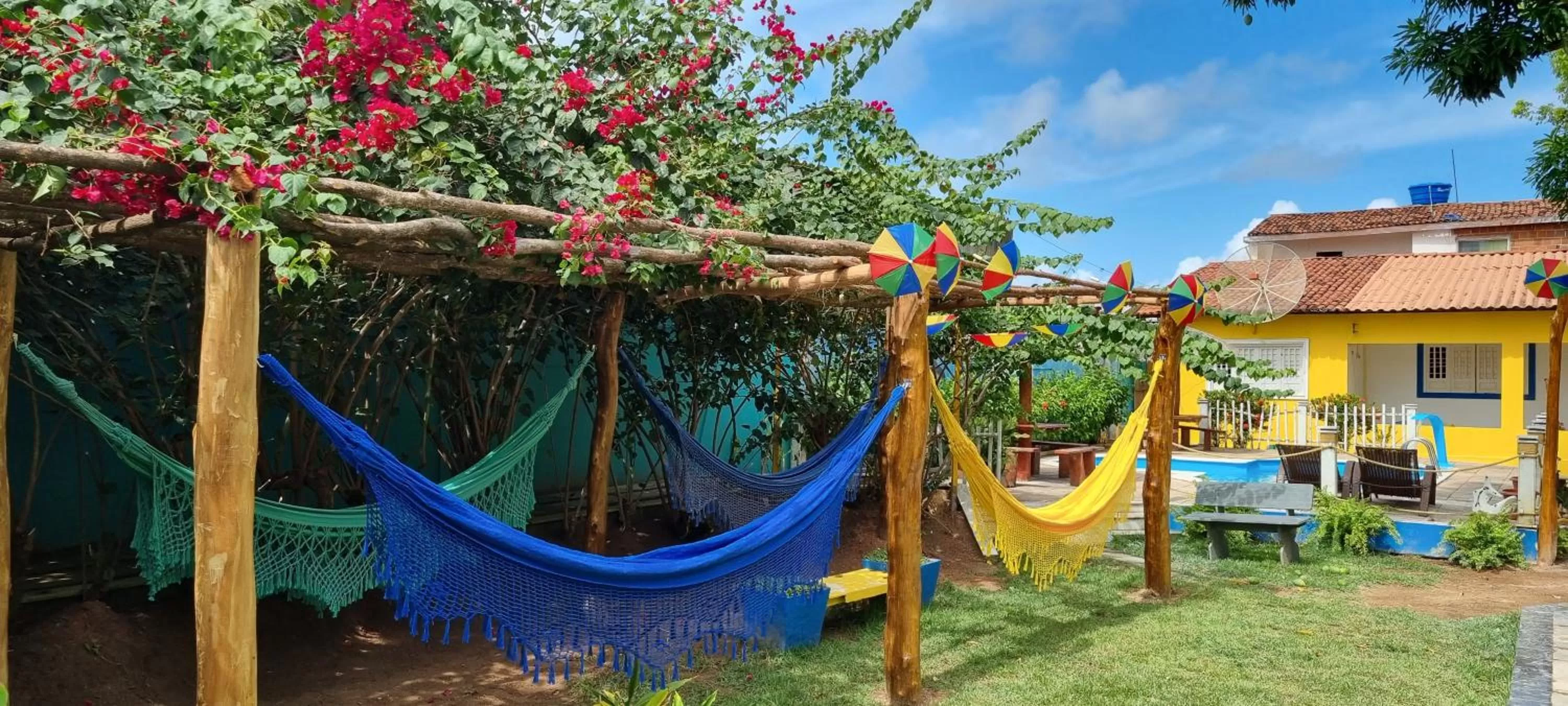Swimming pool in Ecomar Pousada