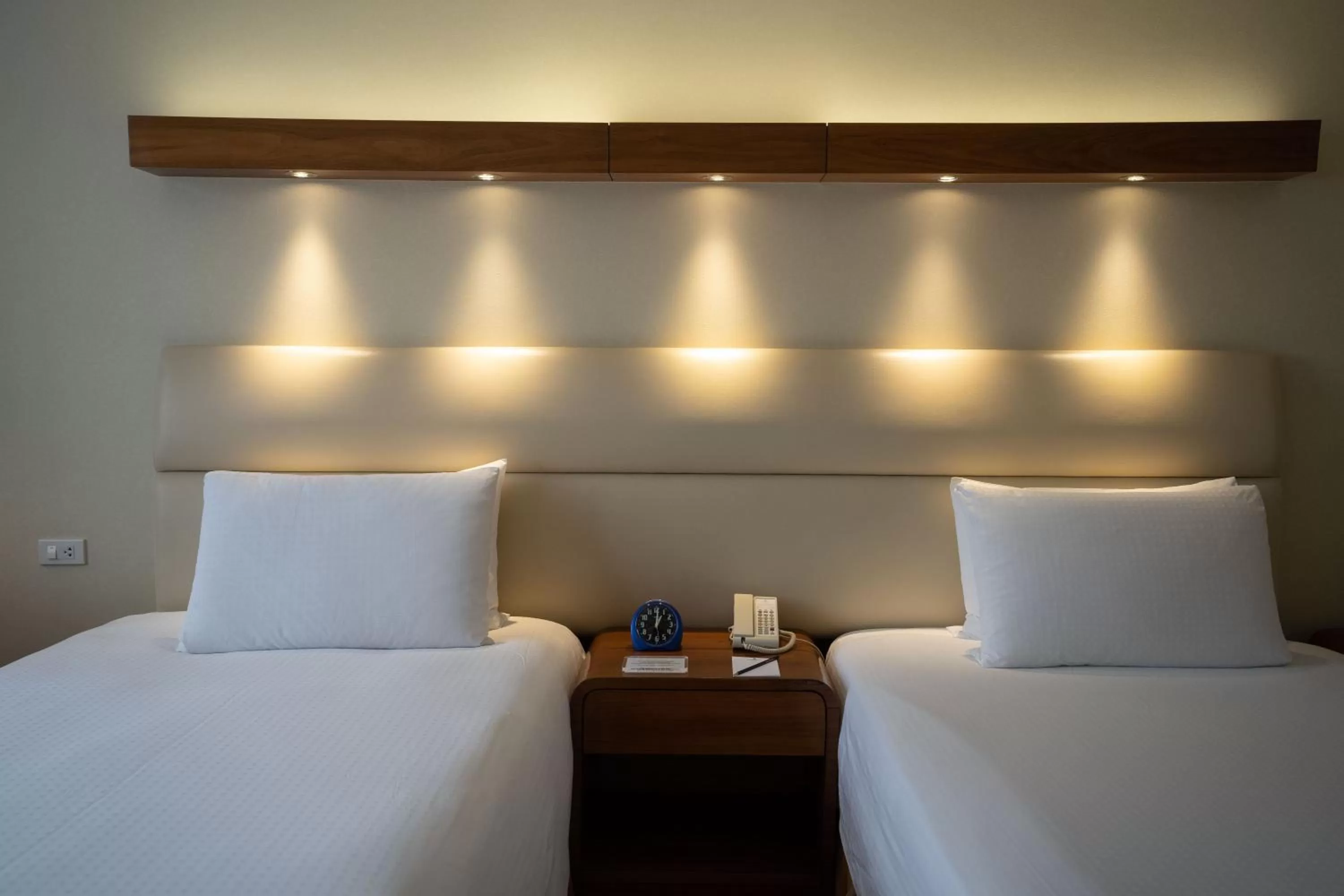 Photo of the whole room, Bed in Marco Polo Plaza Cebu