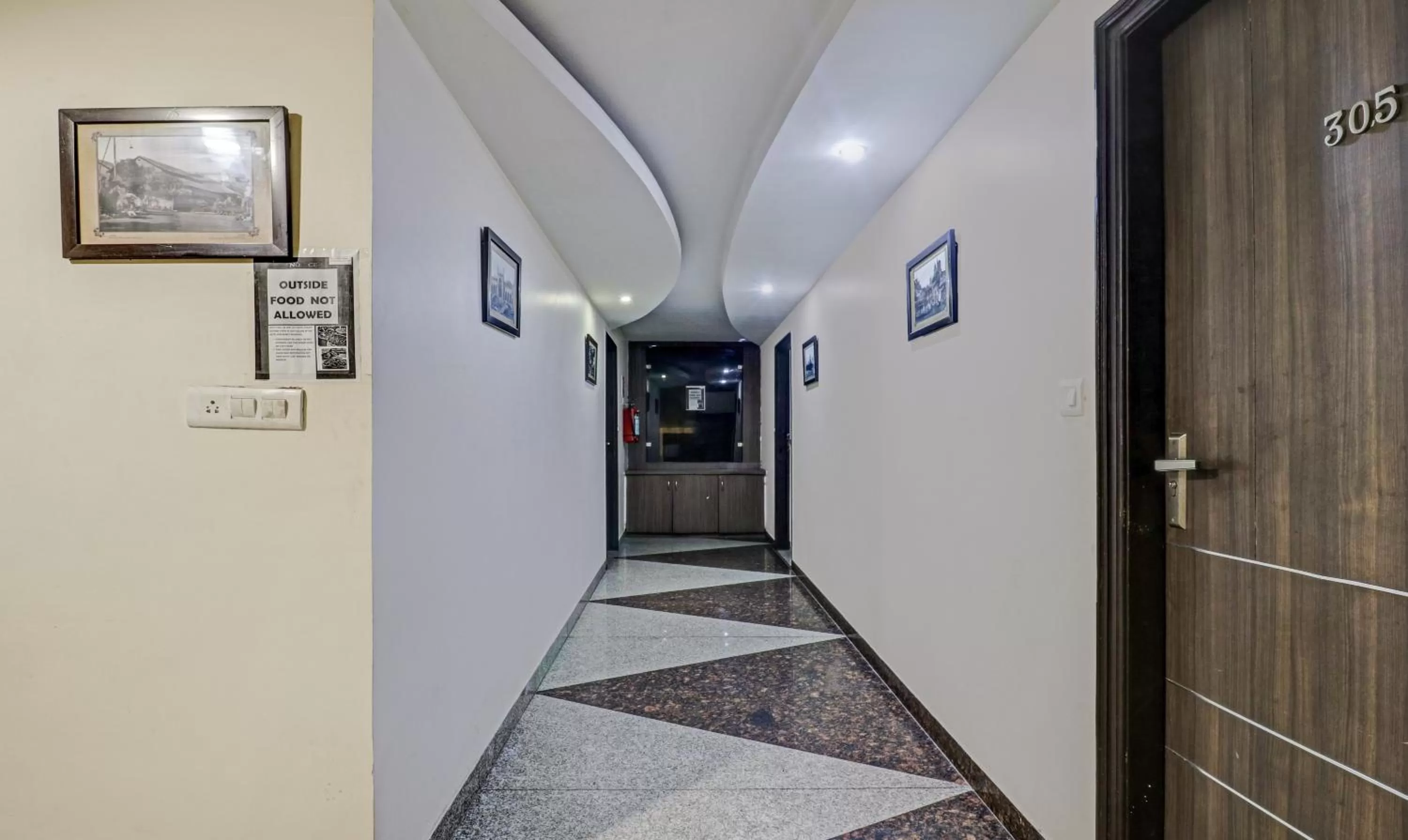 Treebo Mohit Regency