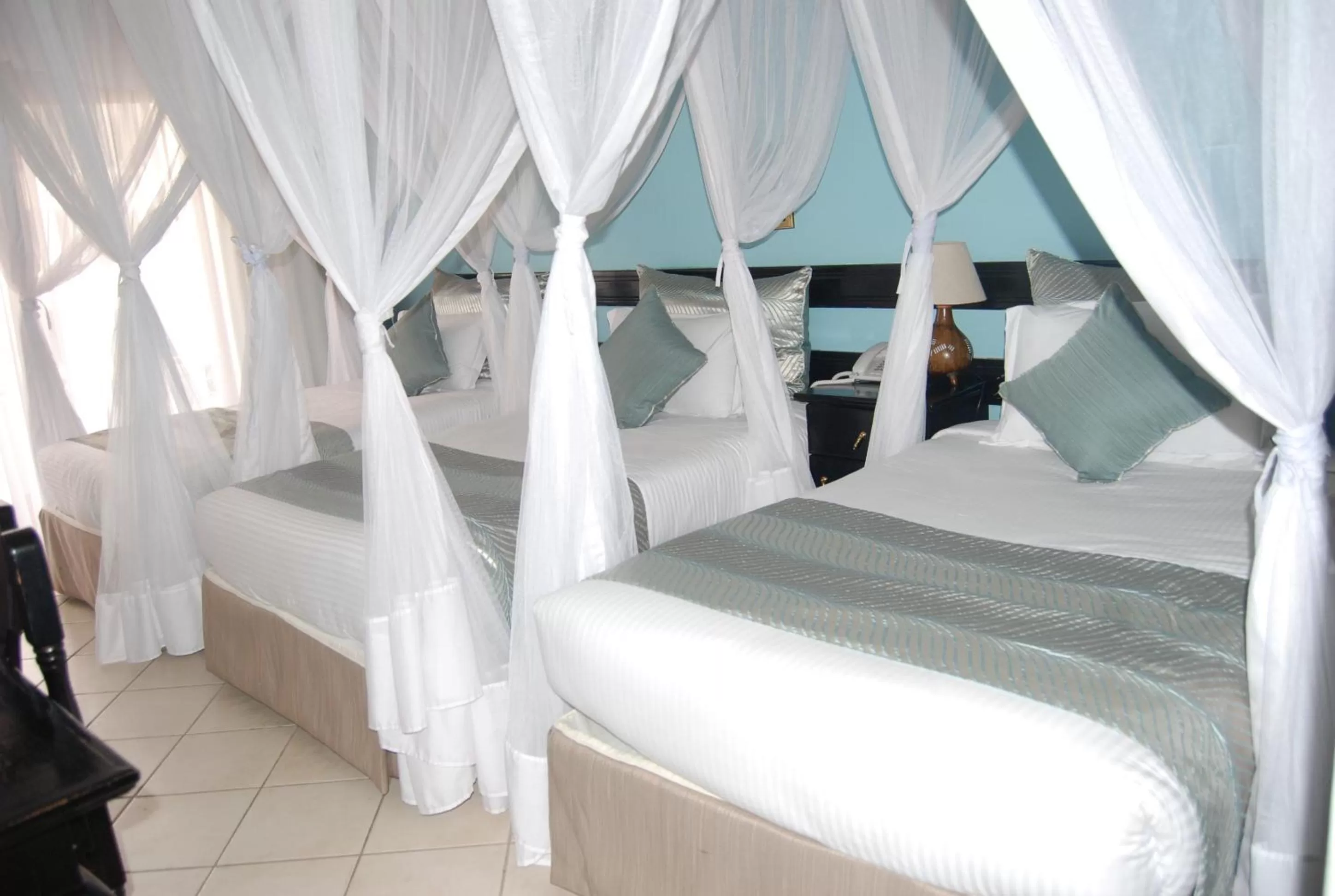 Triple Room with City View - single occupancy in Marble Arch Hotel