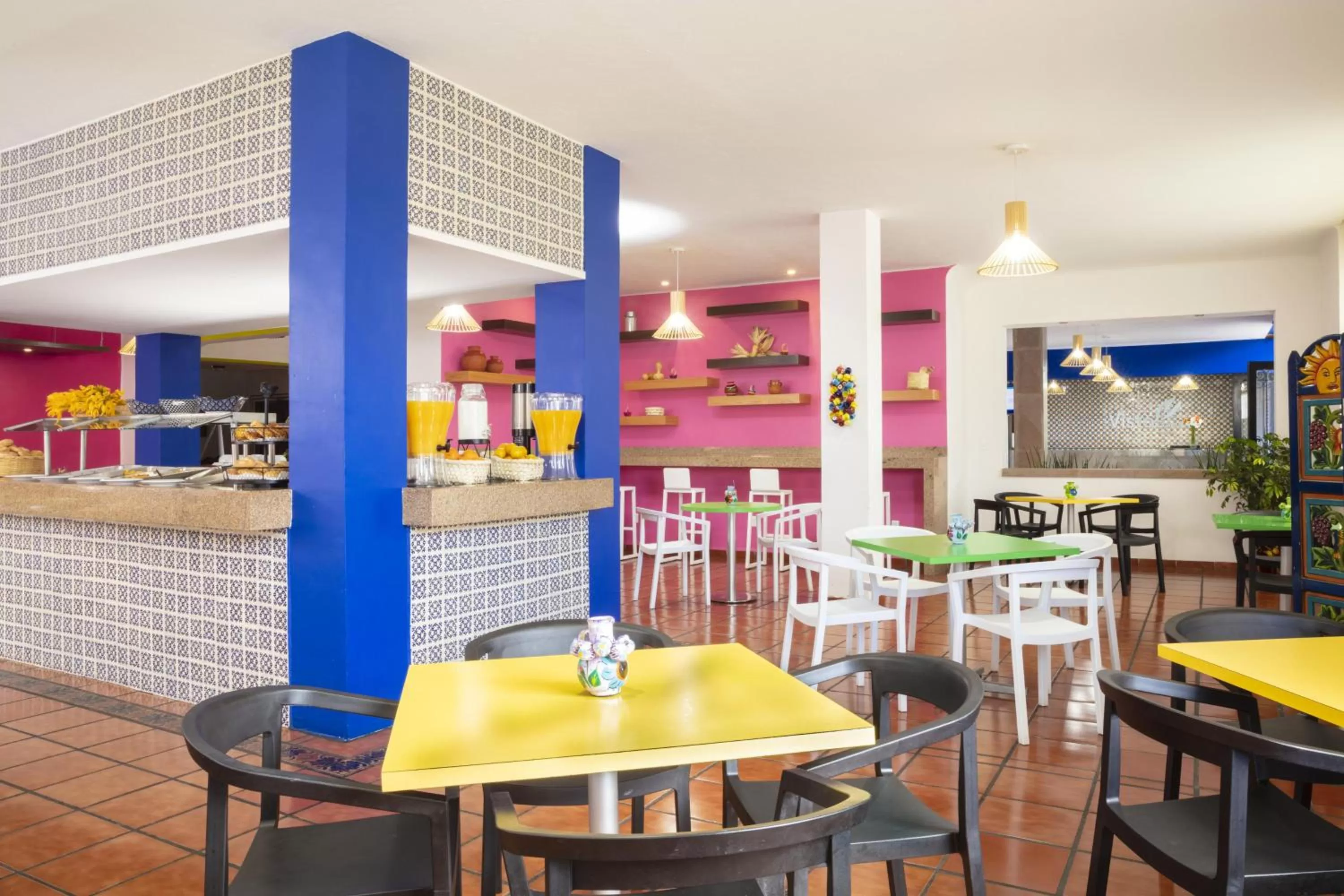 Restaurant/places to eat in Vista Express Morelia by Arriva Hospitality Group