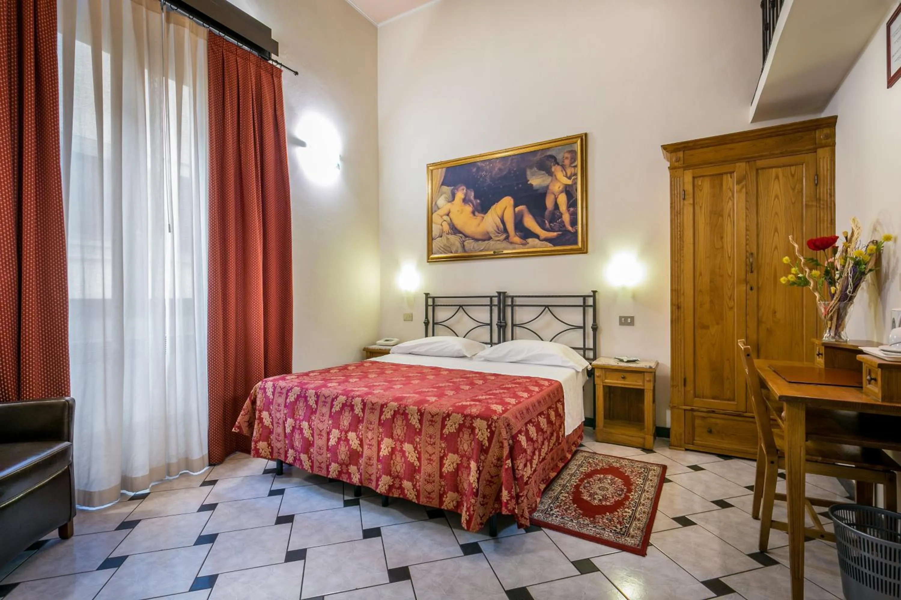 Photo of the whole room, Bed in Hotel Collodi Firenze