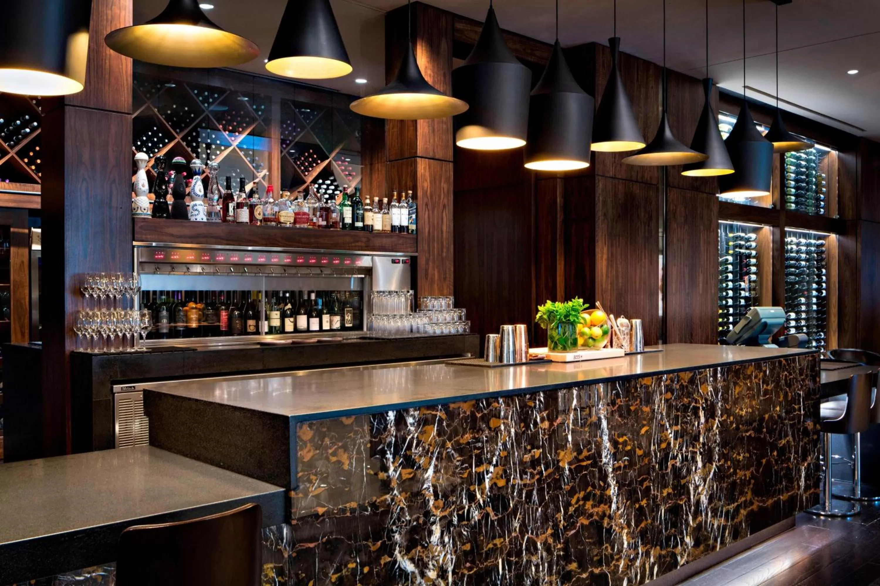 Lounge or bar in Marriott Marquis Houston