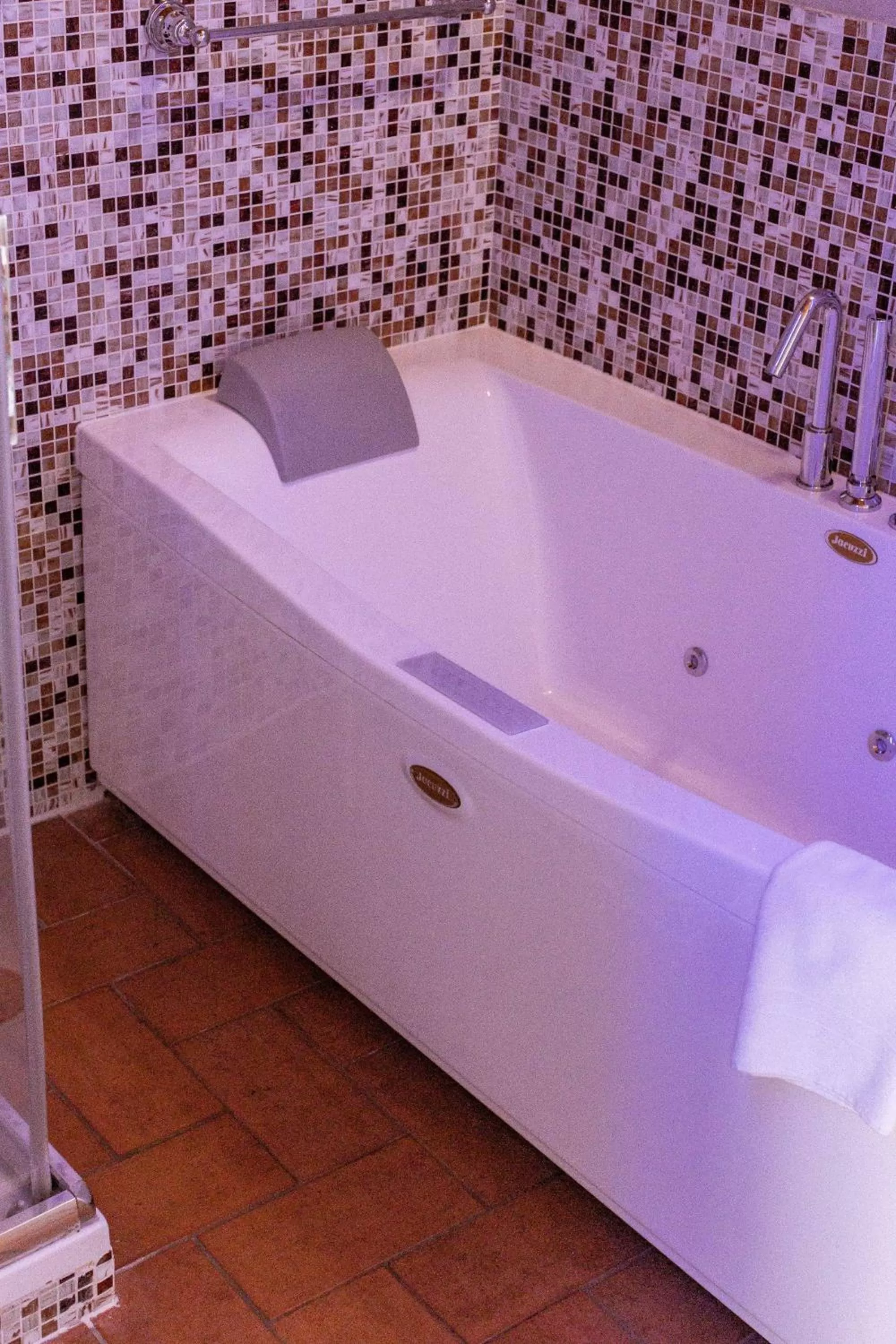 Bathroom in Classique