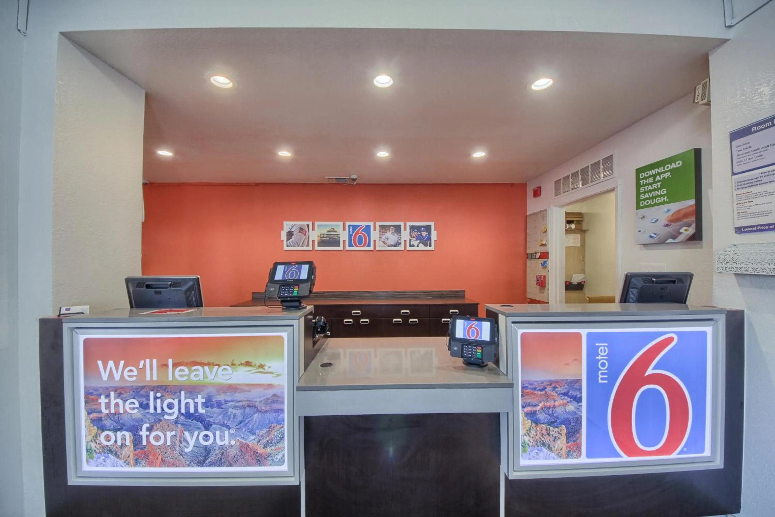Lobby or reception in Motel 6-San Antonio, TX - Northwest Medical Center