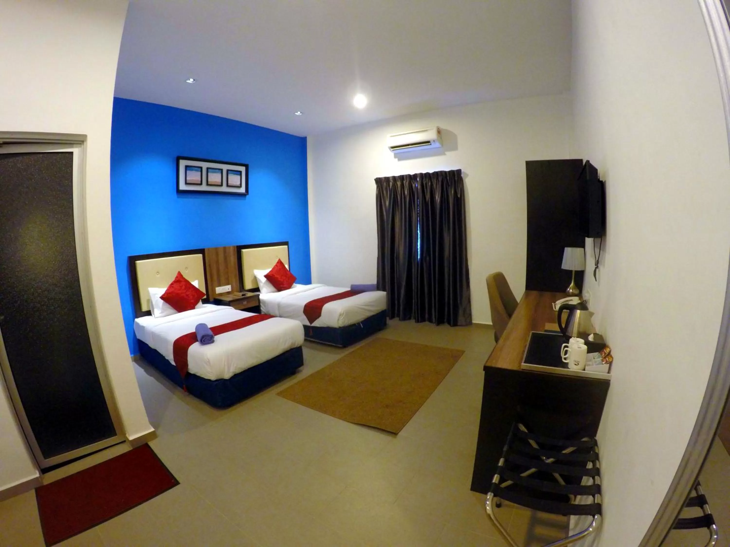 Photo of the whole room, Bed in Royal Agate Beach Resort