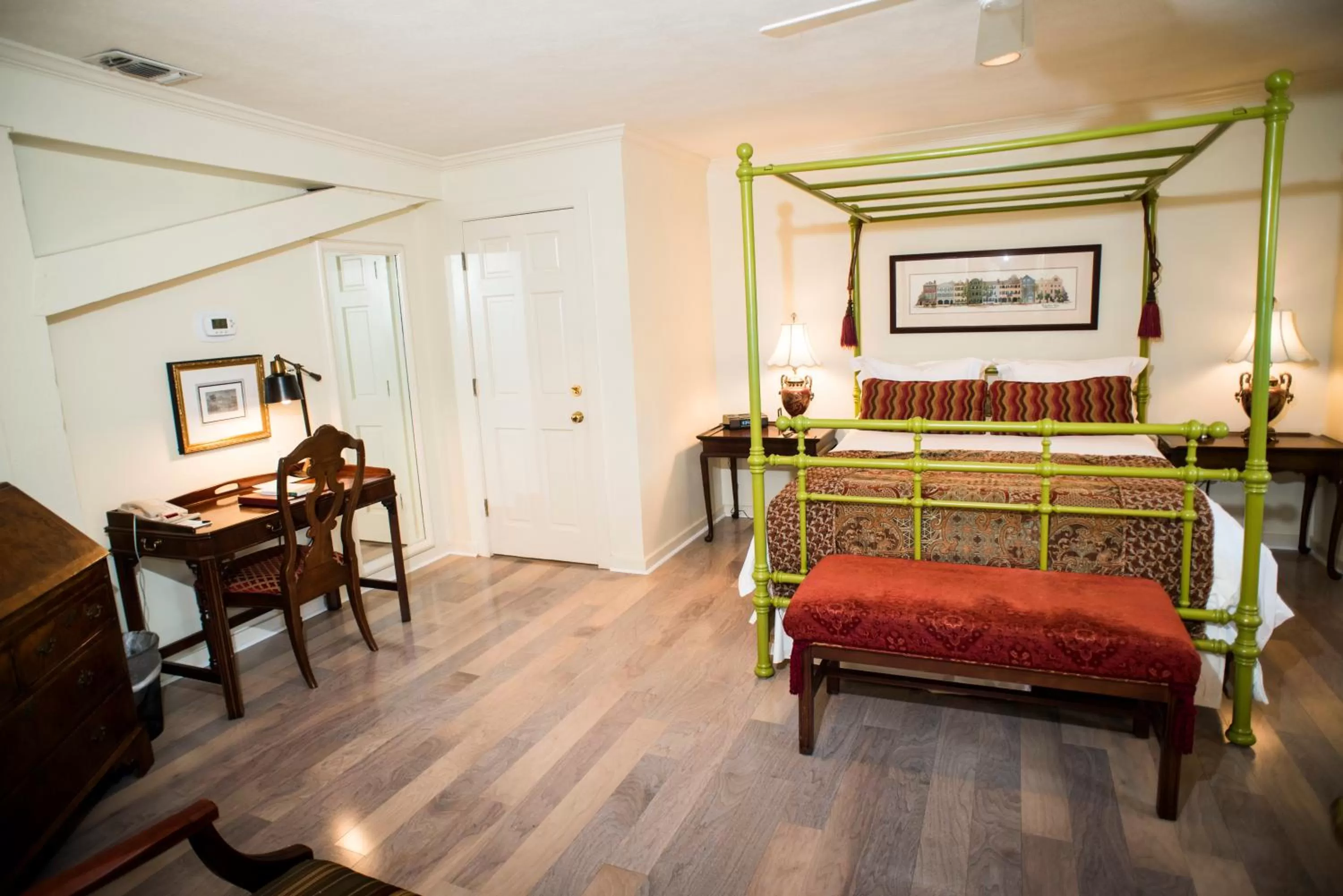 Bedroom, Bed in Fairview Inn