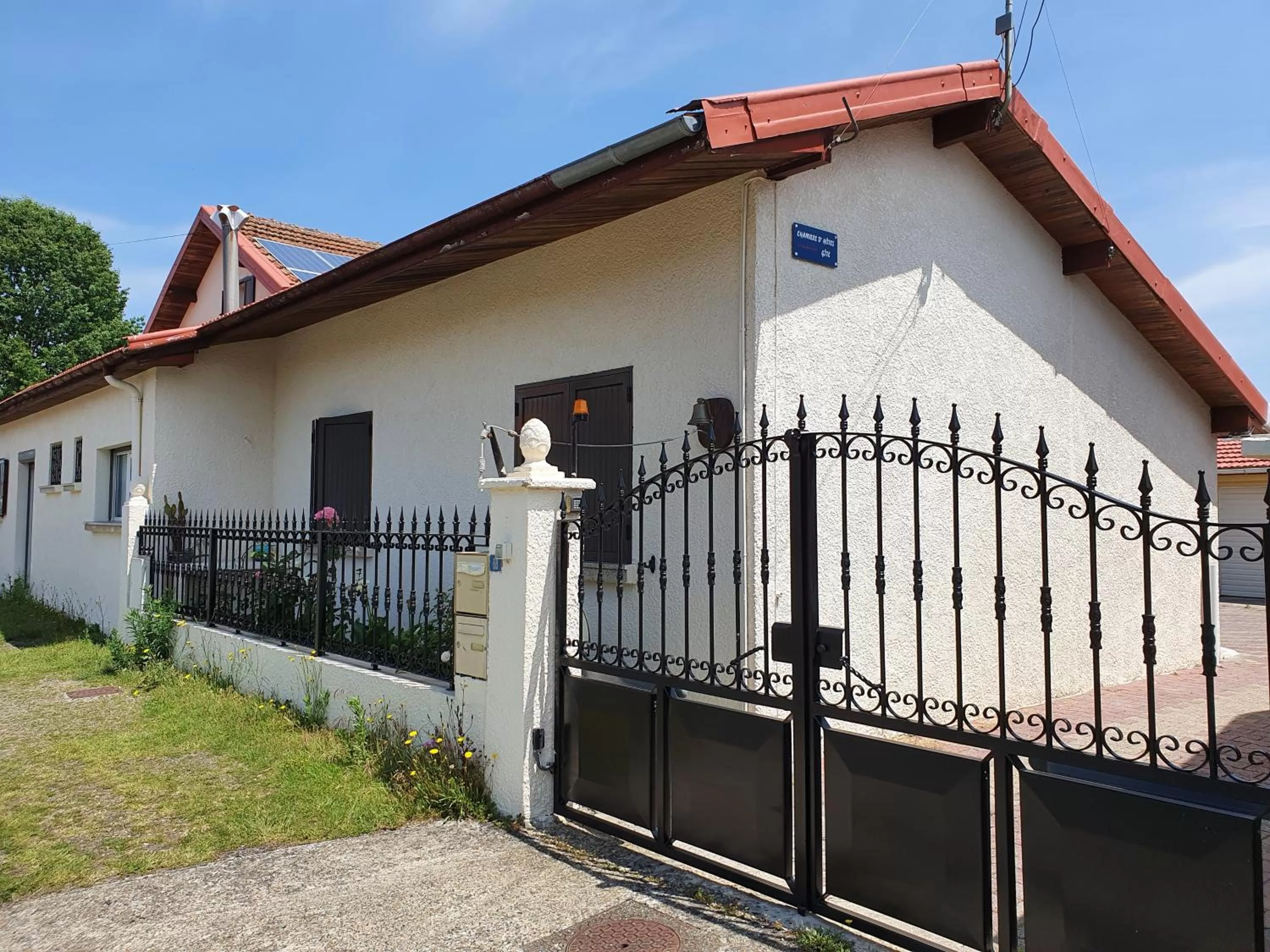 Property building in a2pasdelaforet