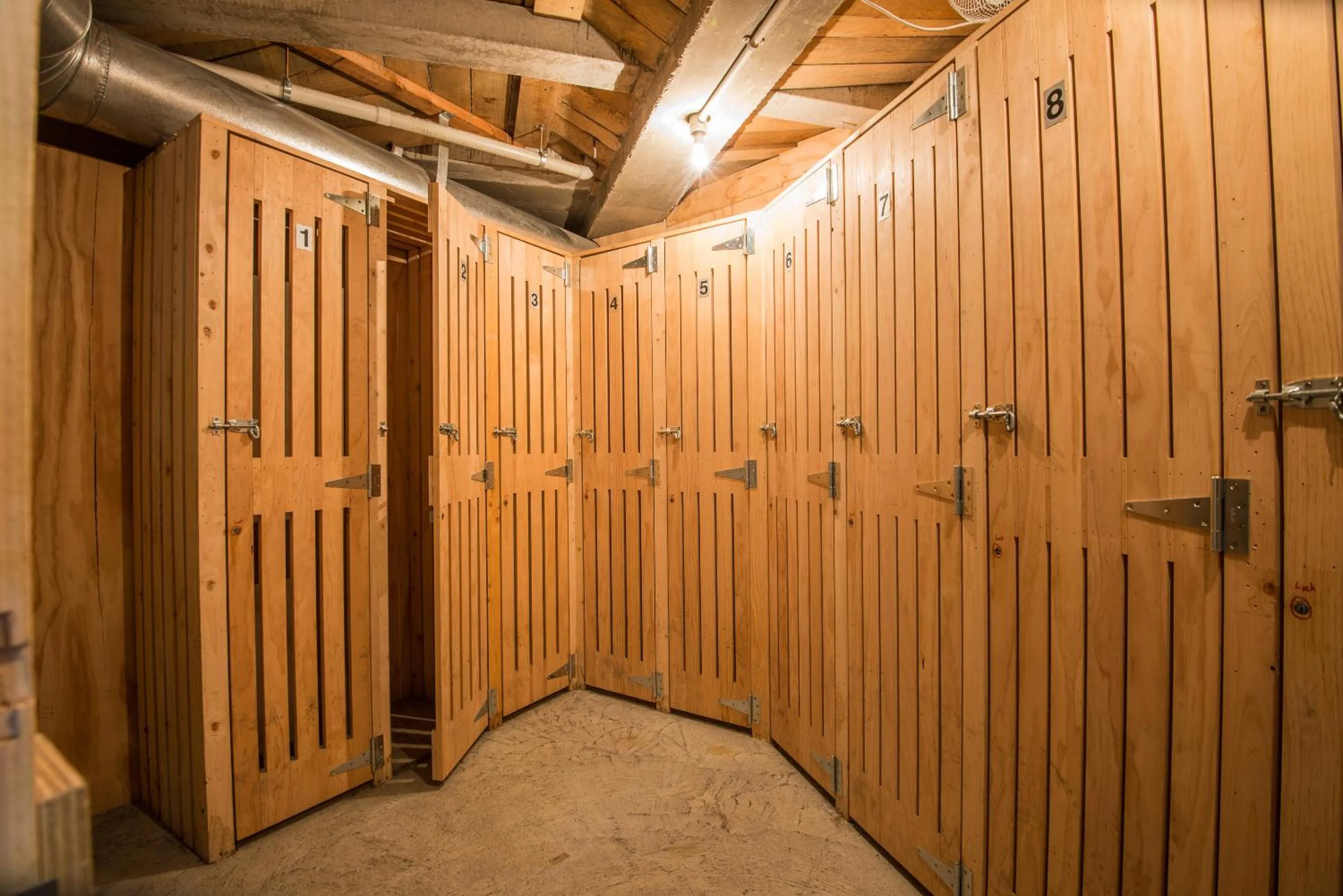 microwave in Coronation Lodge