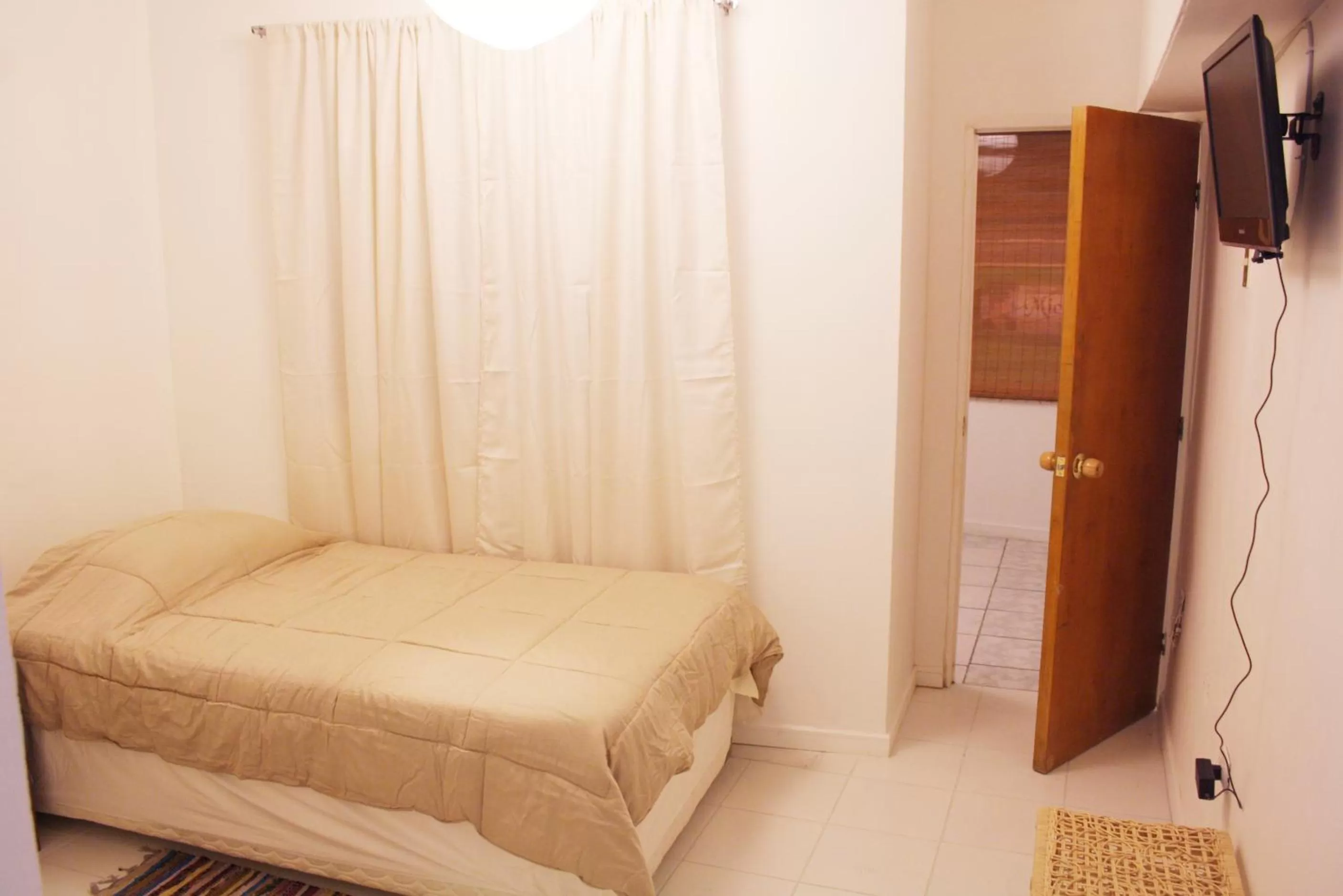 Bedroom, Bed in Hotel Velero Centro