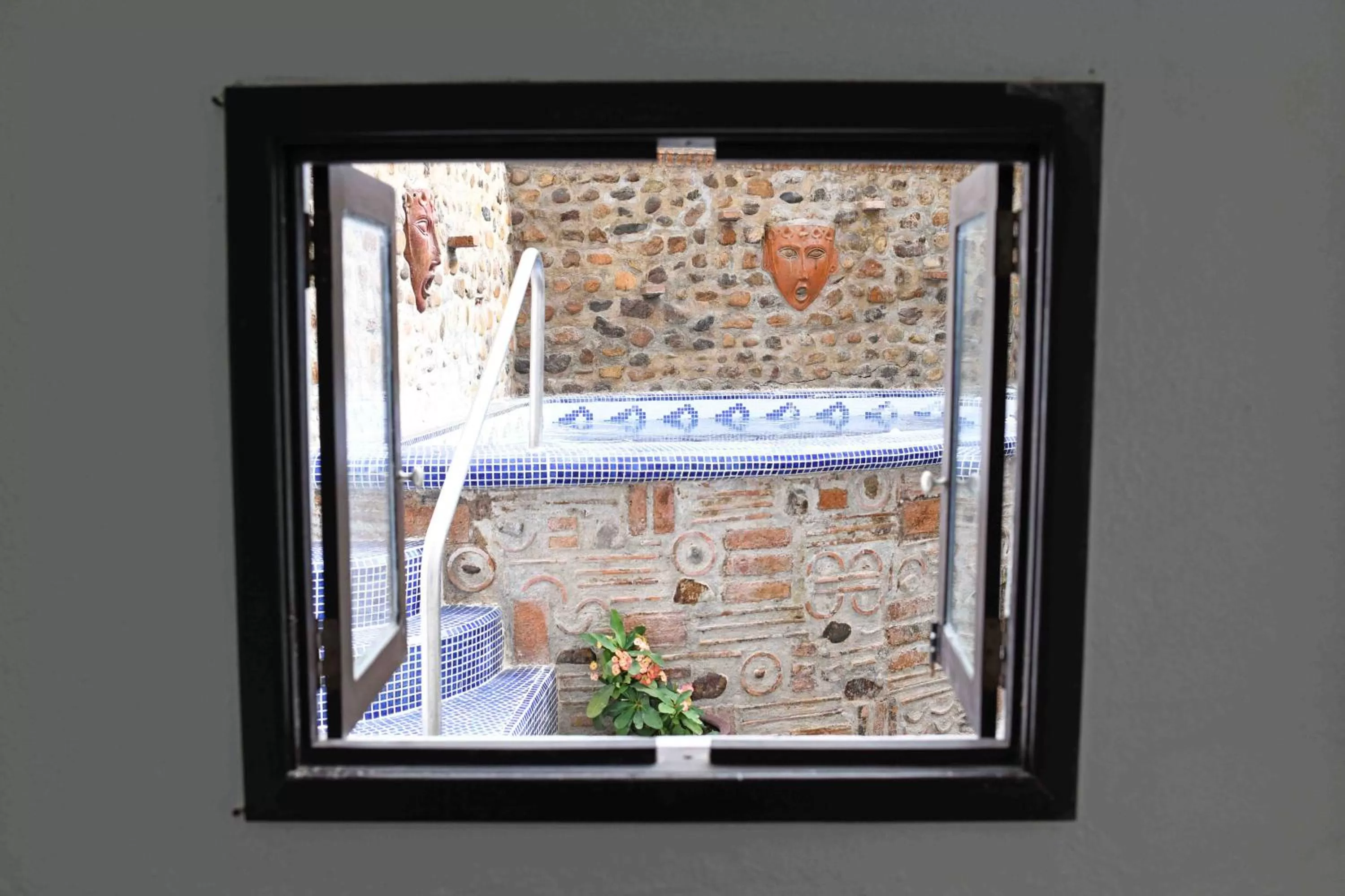 Area and facilities in Petit Hotel Pilitas