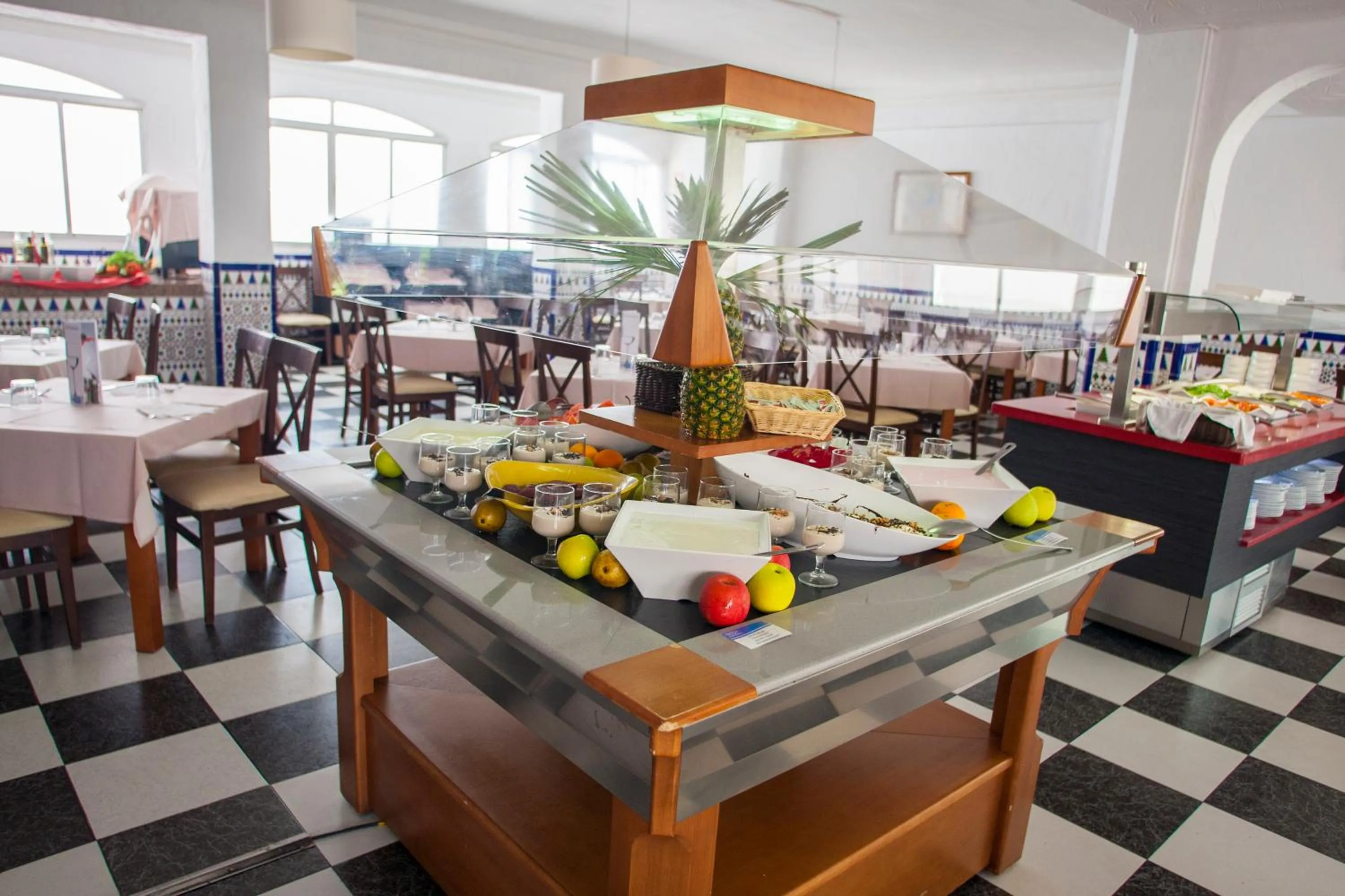 Restaurant/places to eat in Hotel Comarruga Platja