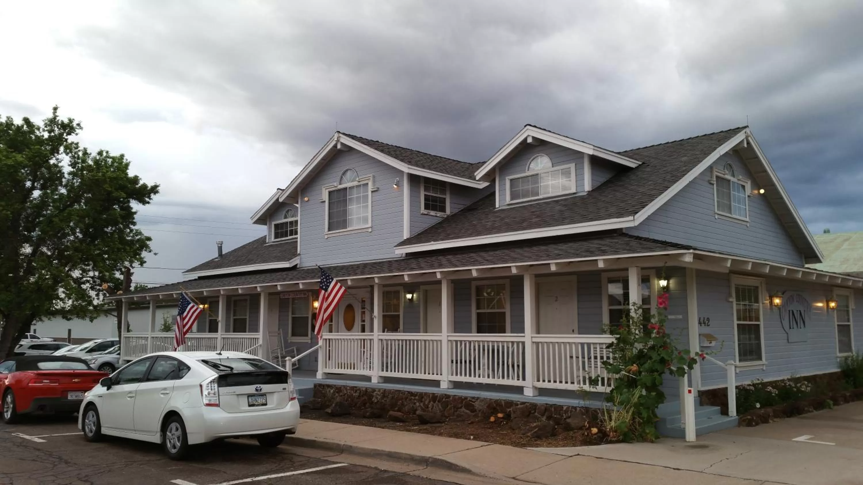 Nearby landmark in Canyon Country Inn