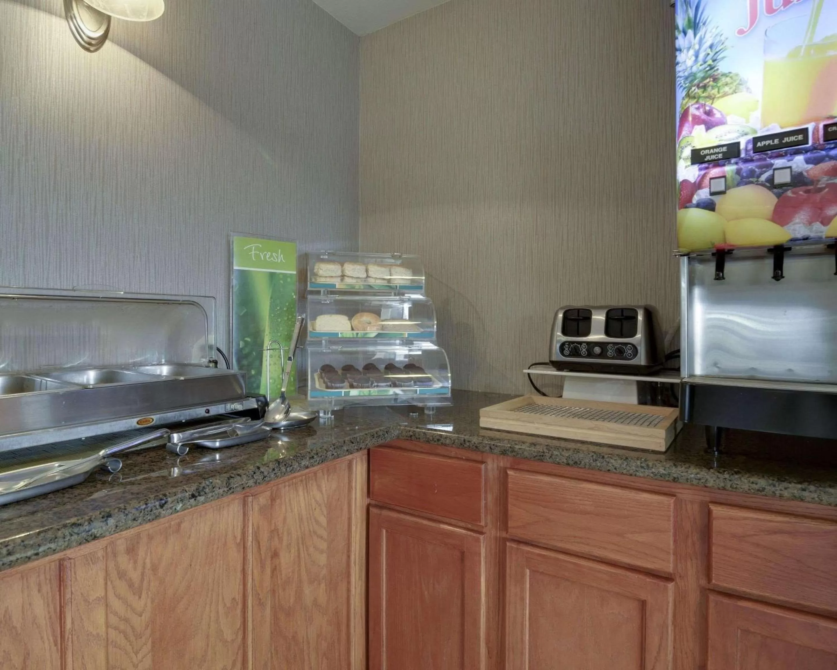 Restaurant/places to eat in Quality Inn & Suites Clarksville