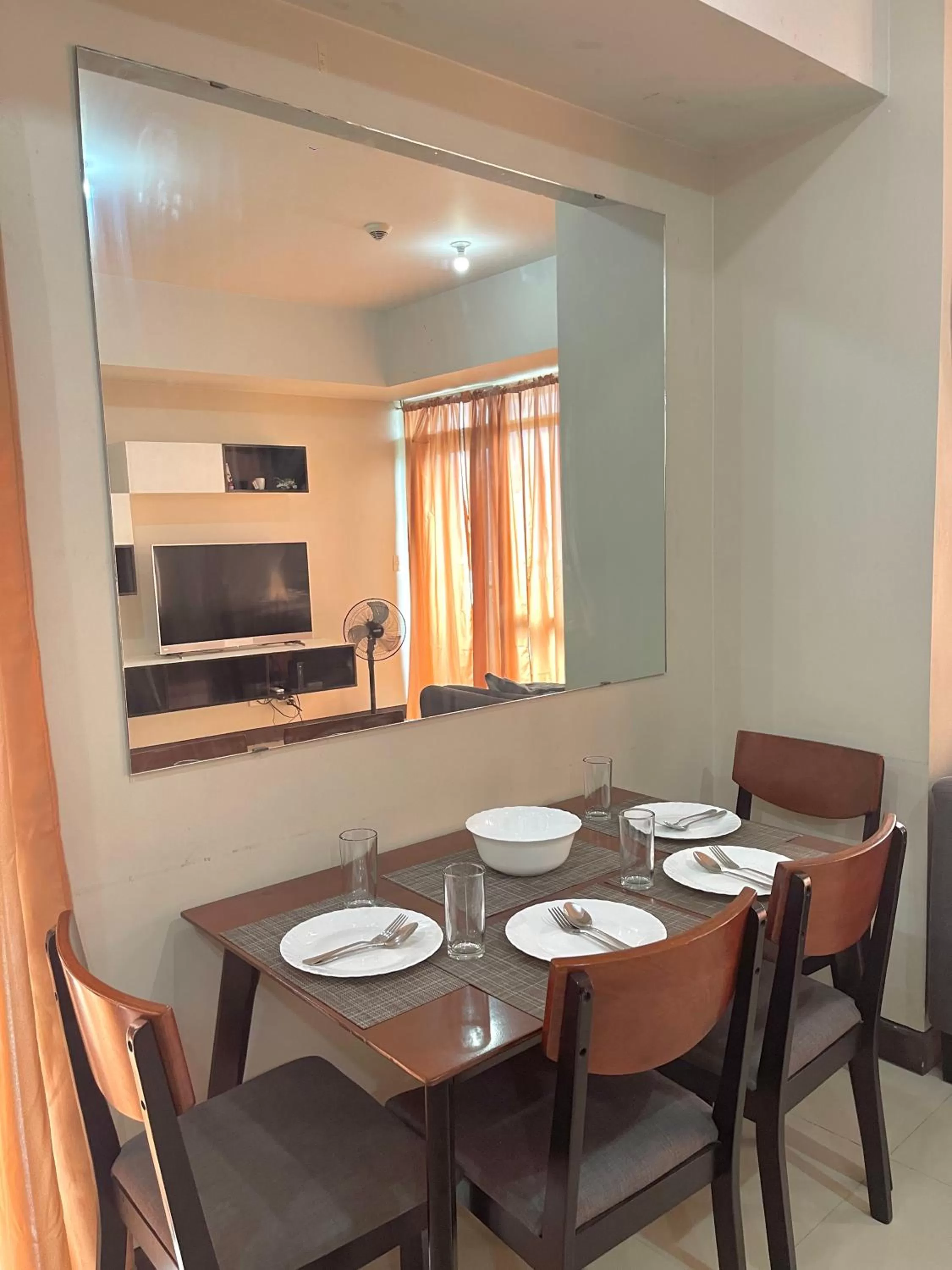 TV and multimedia, Restaurant/Places to Eat in Cubao, Quezon City Condo Staycation (wifi and netflix ready)