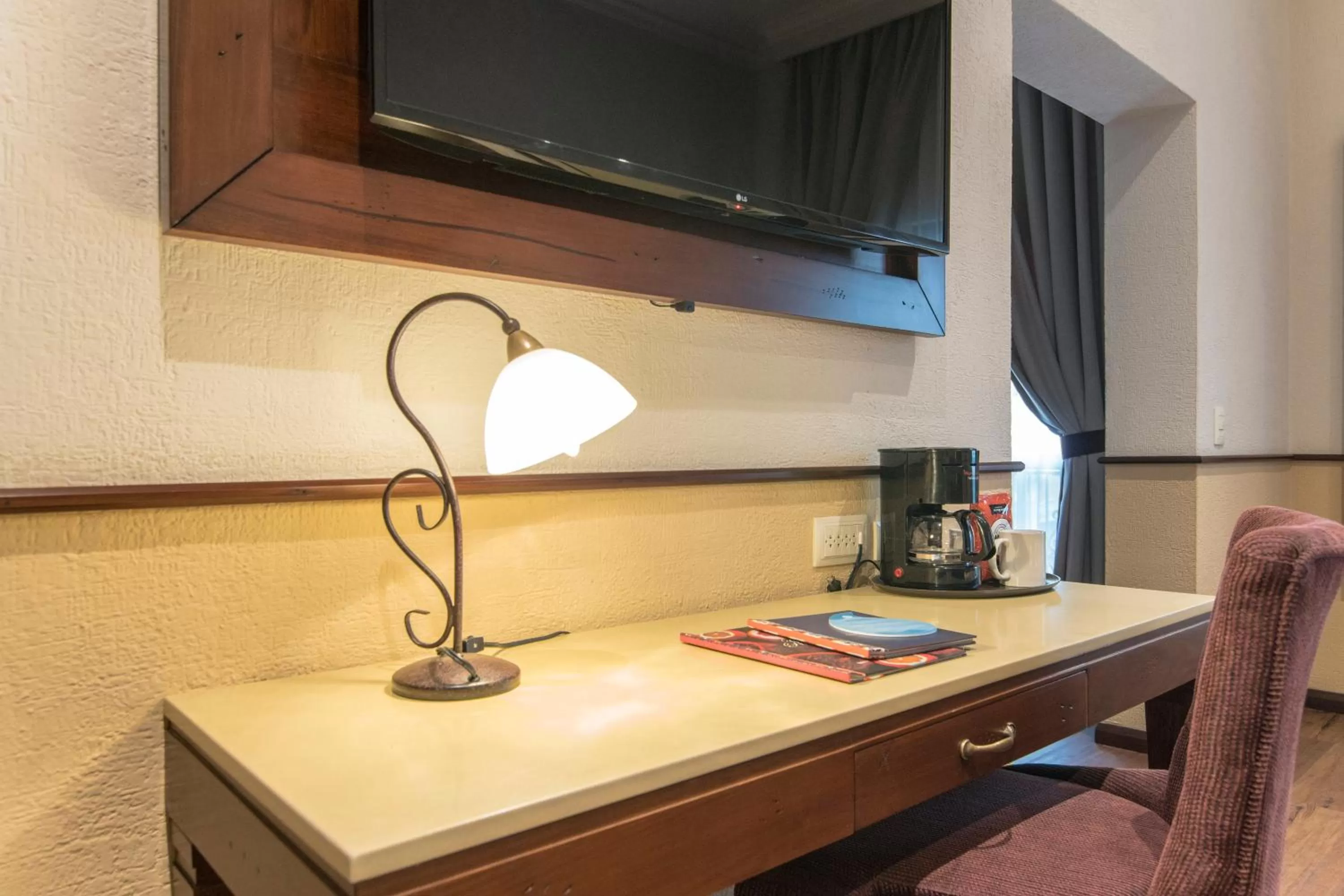 Seating area in Hotel Morales Historical & Colonial Downtown Core