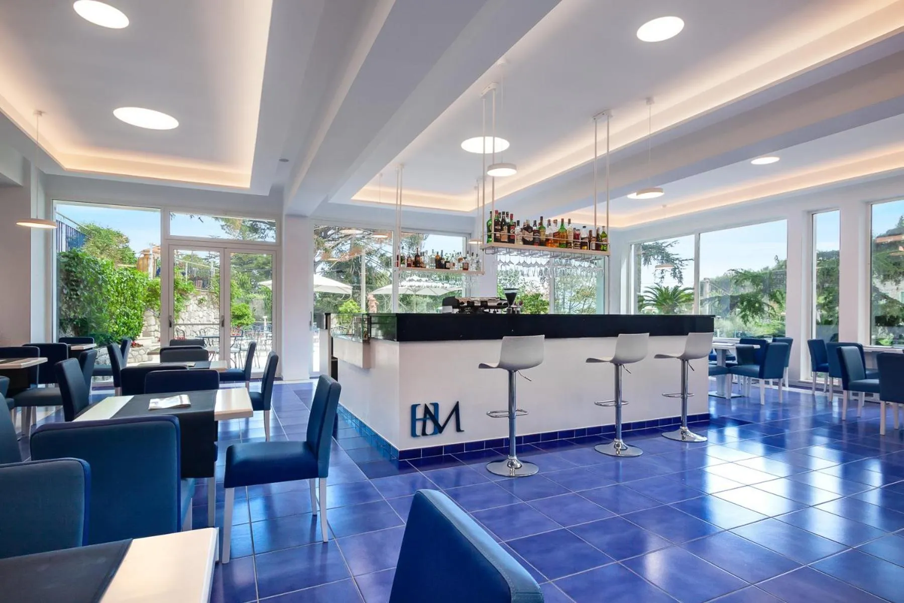 Restaurant/places to eat in Hotel Metropole