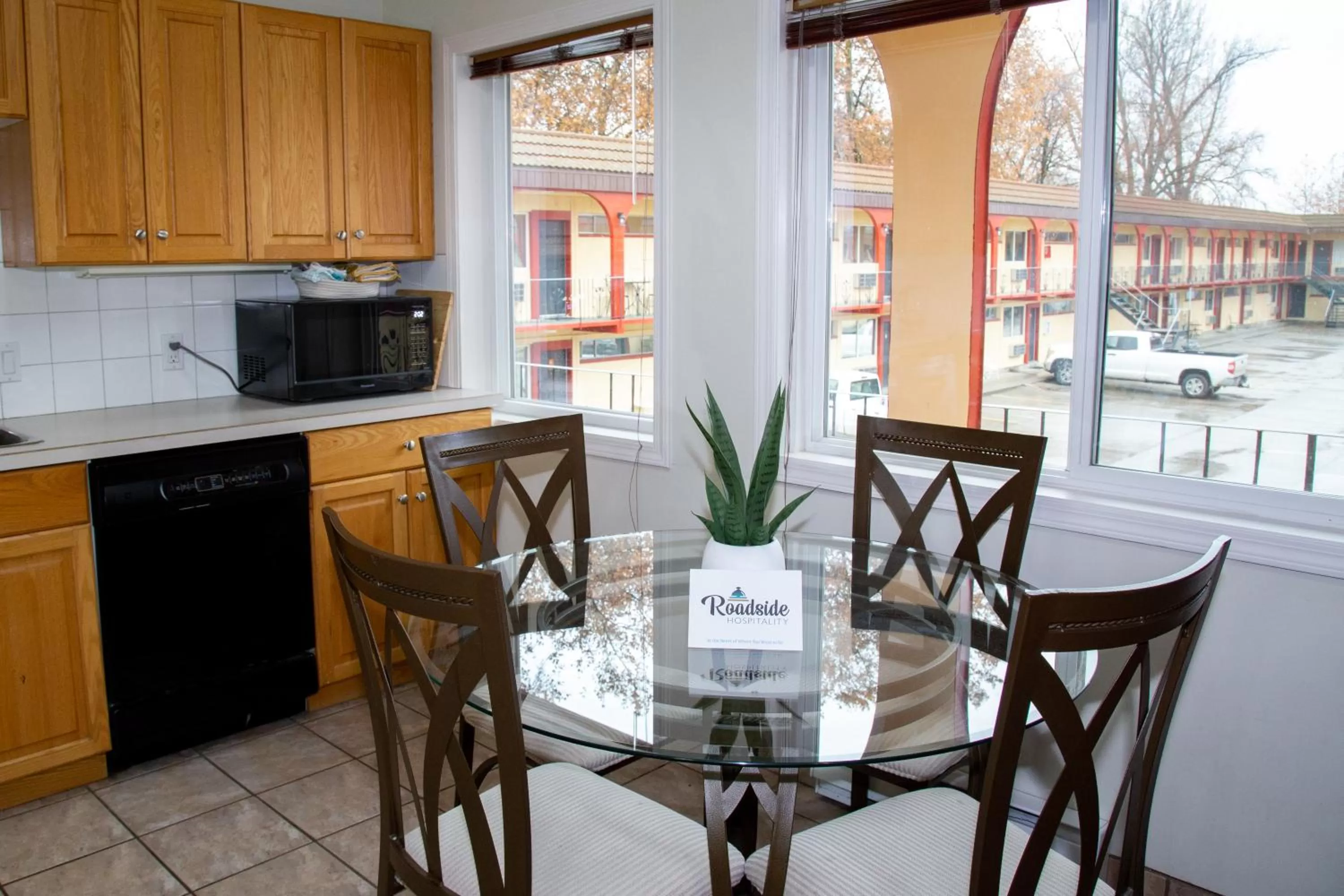 Dining area in Spanish Villa Resort