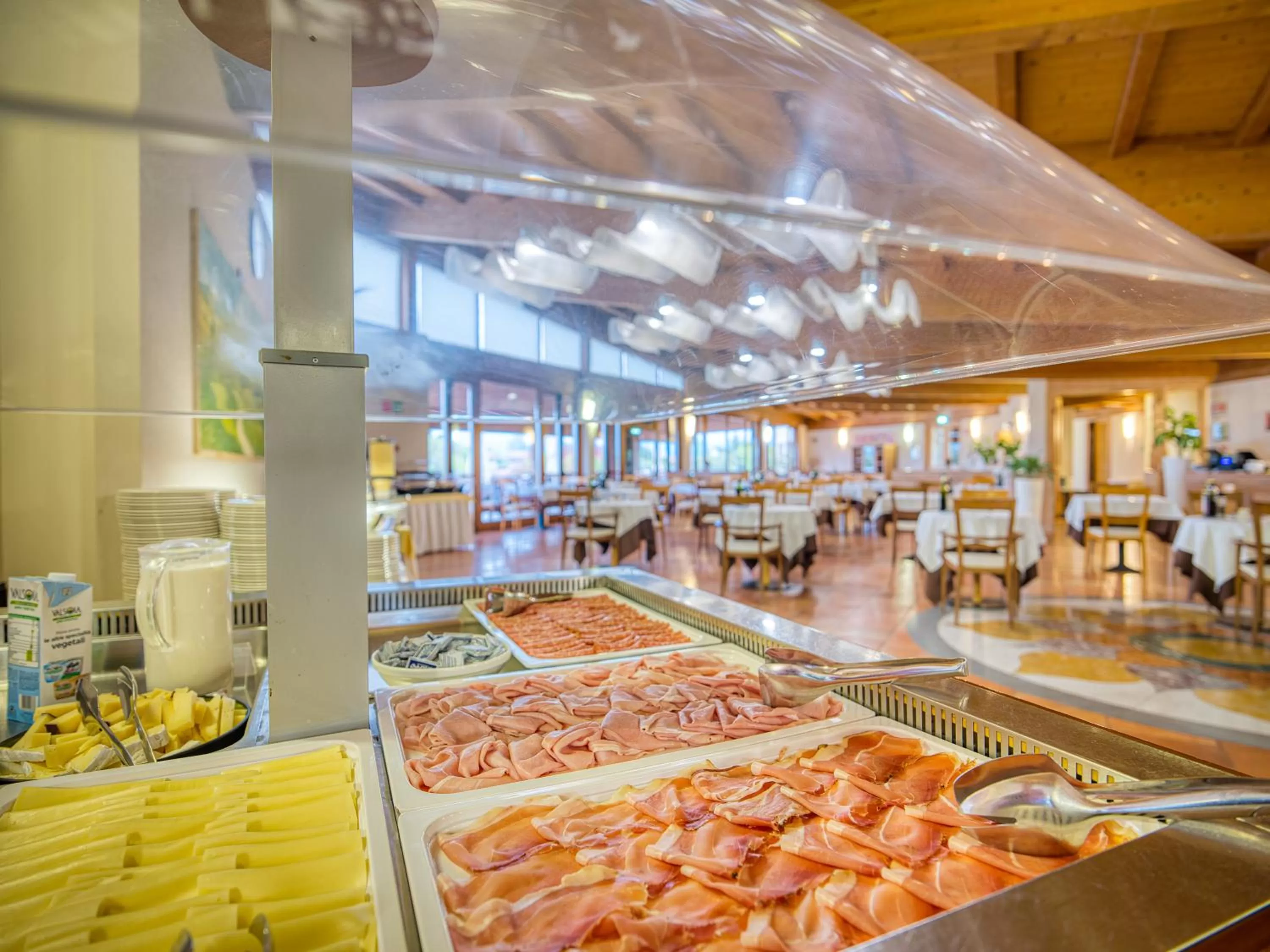 Restaurant/places to eat in Active Hotel Paradiso