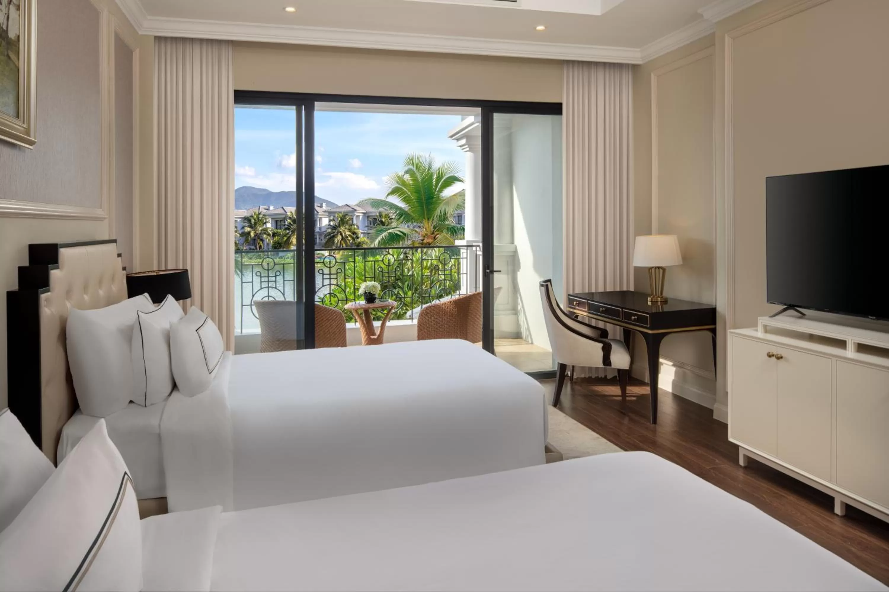 Bedroom, Bed in Meliá Vinpearl Cam Ranh Beach Resort