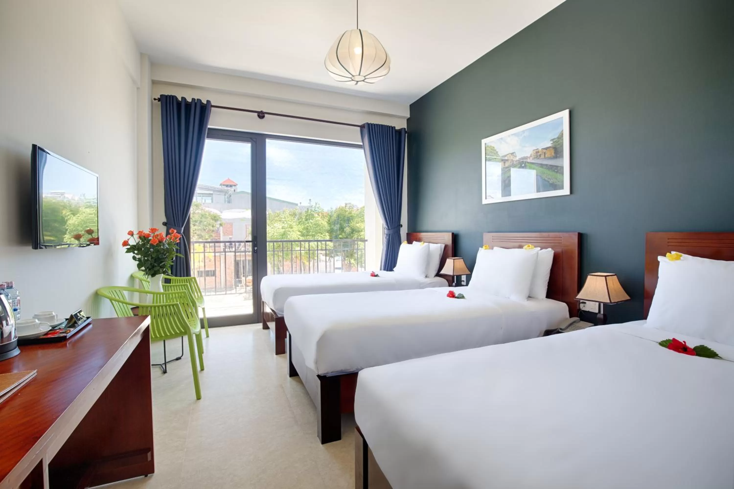 Photo of the whole room, Bed in Hoi An Green Apple Hotel