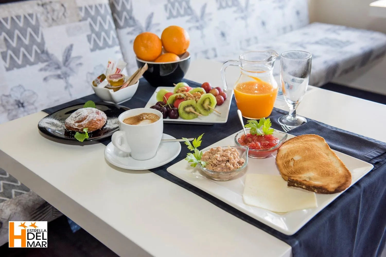 Breakfast in Hotel Boutique Estrella del Mar