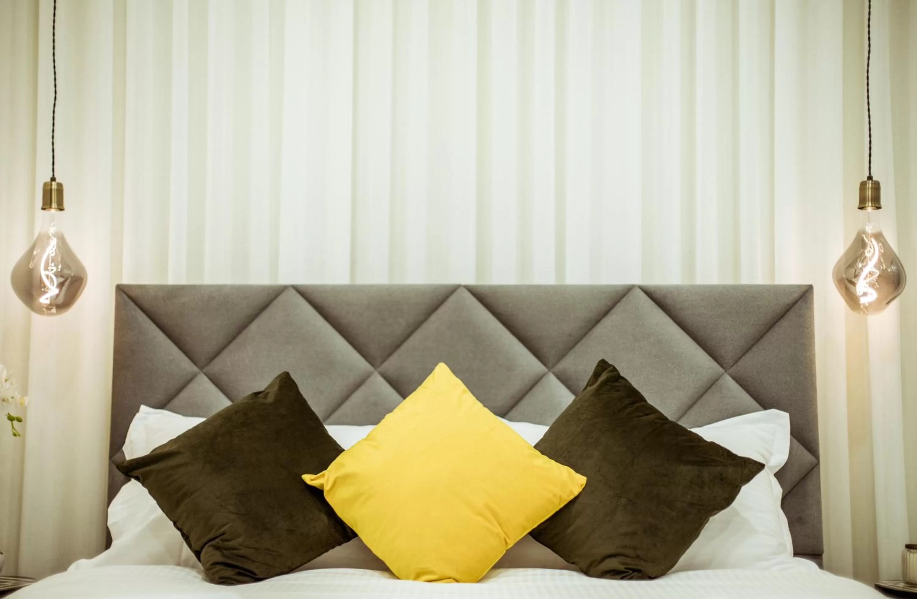 King Suite - single occupancy in The Negev Hotel By Domus