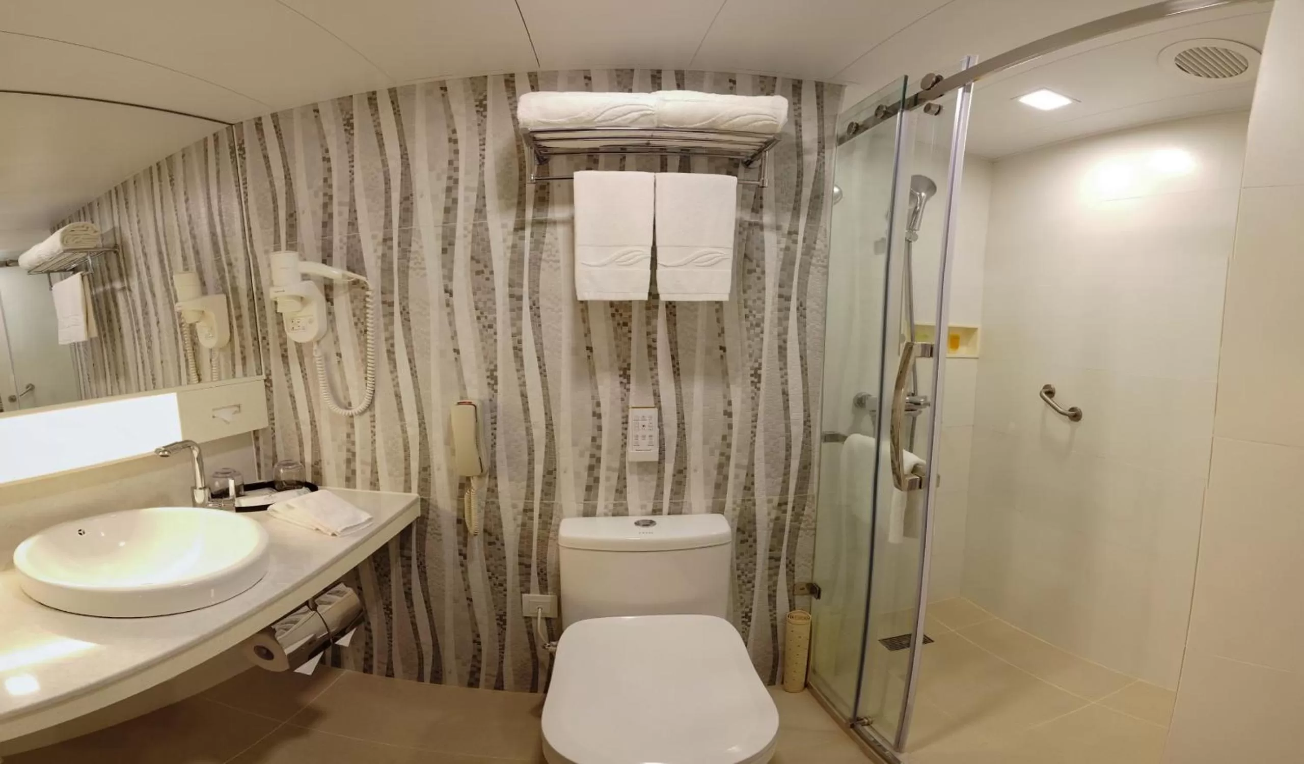 Shower in South Pacific Hotel