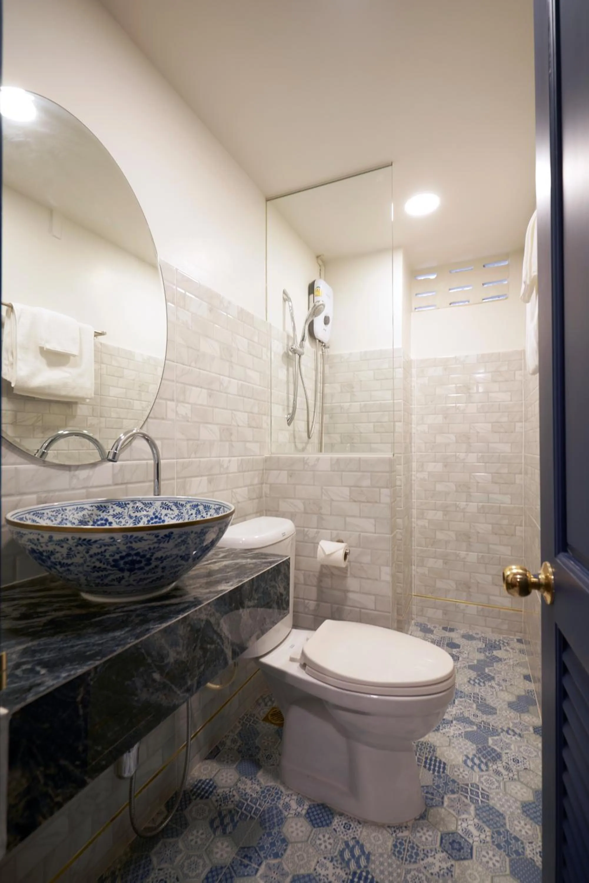 Bathroom in Sweet's Escape