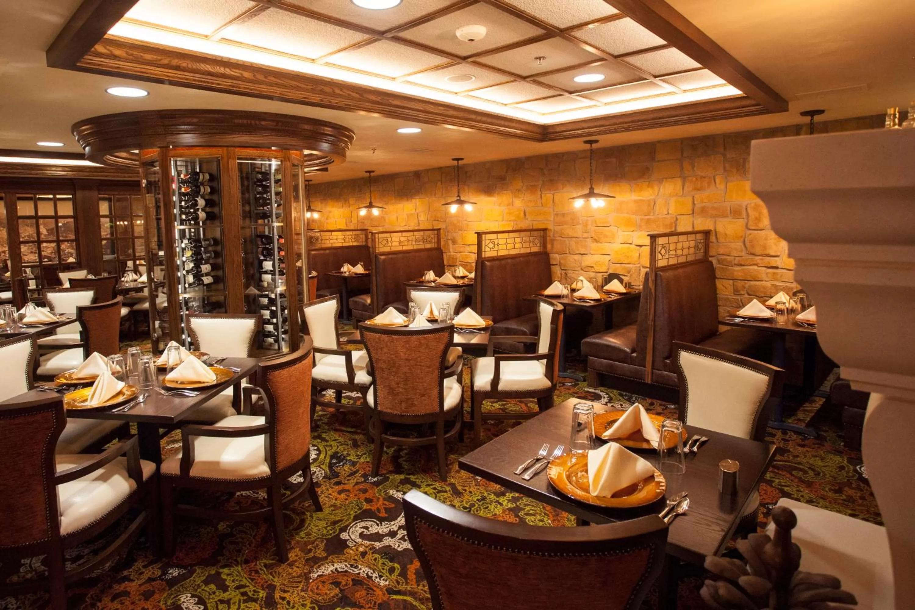 Restaurant/places to eat in Historic Franklin Hotel