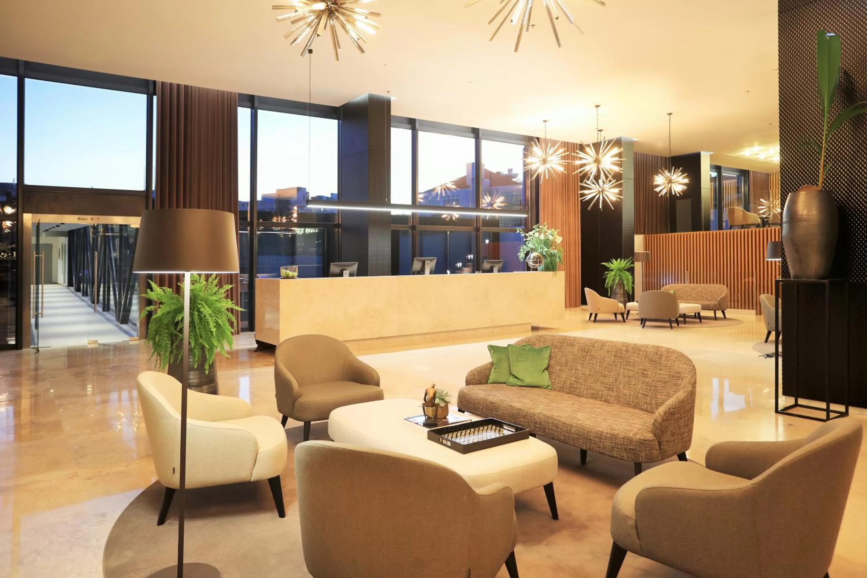 Lobby or reception in Iberostar Selection Lisboa