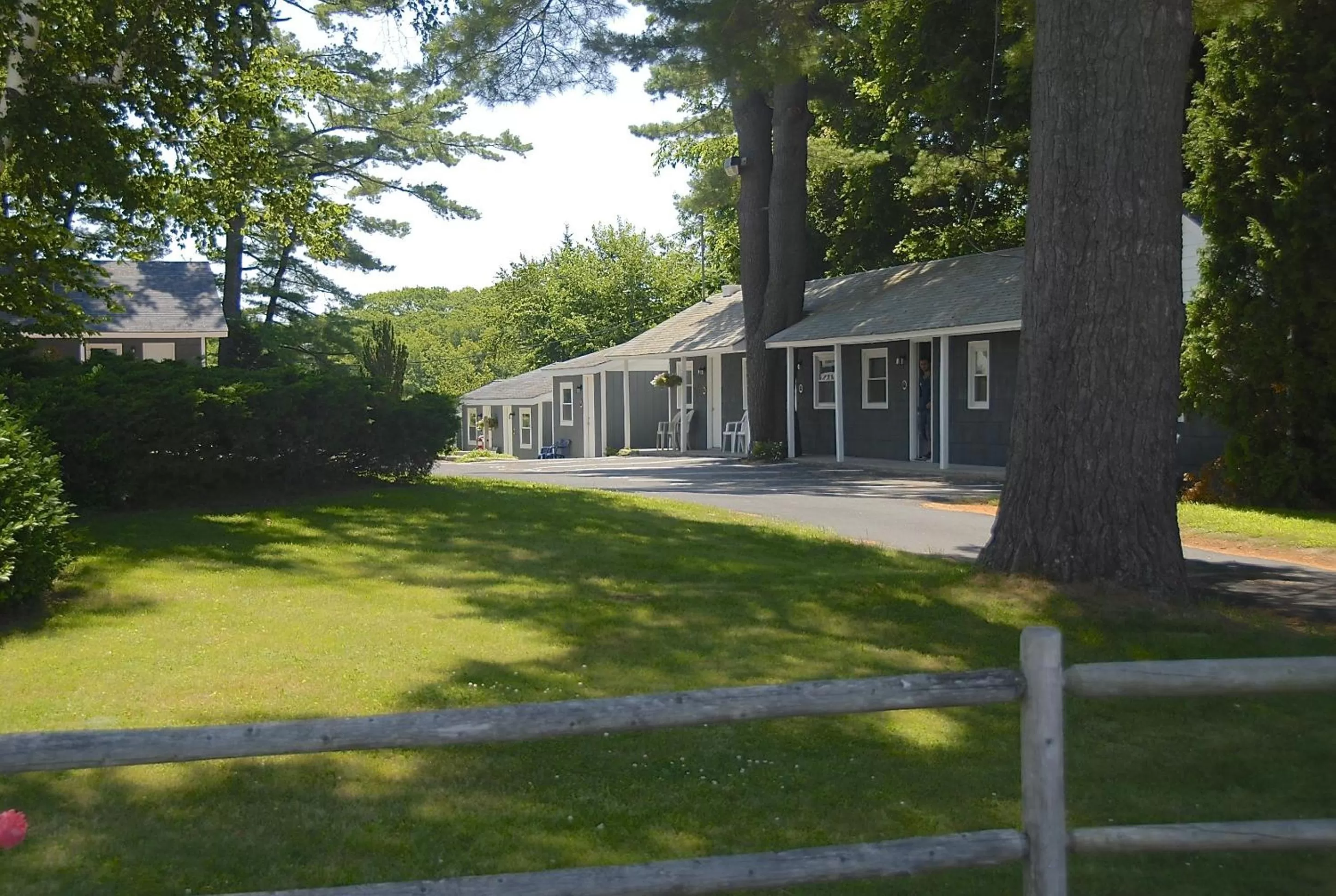 Property building in Kittery Inn & Suites